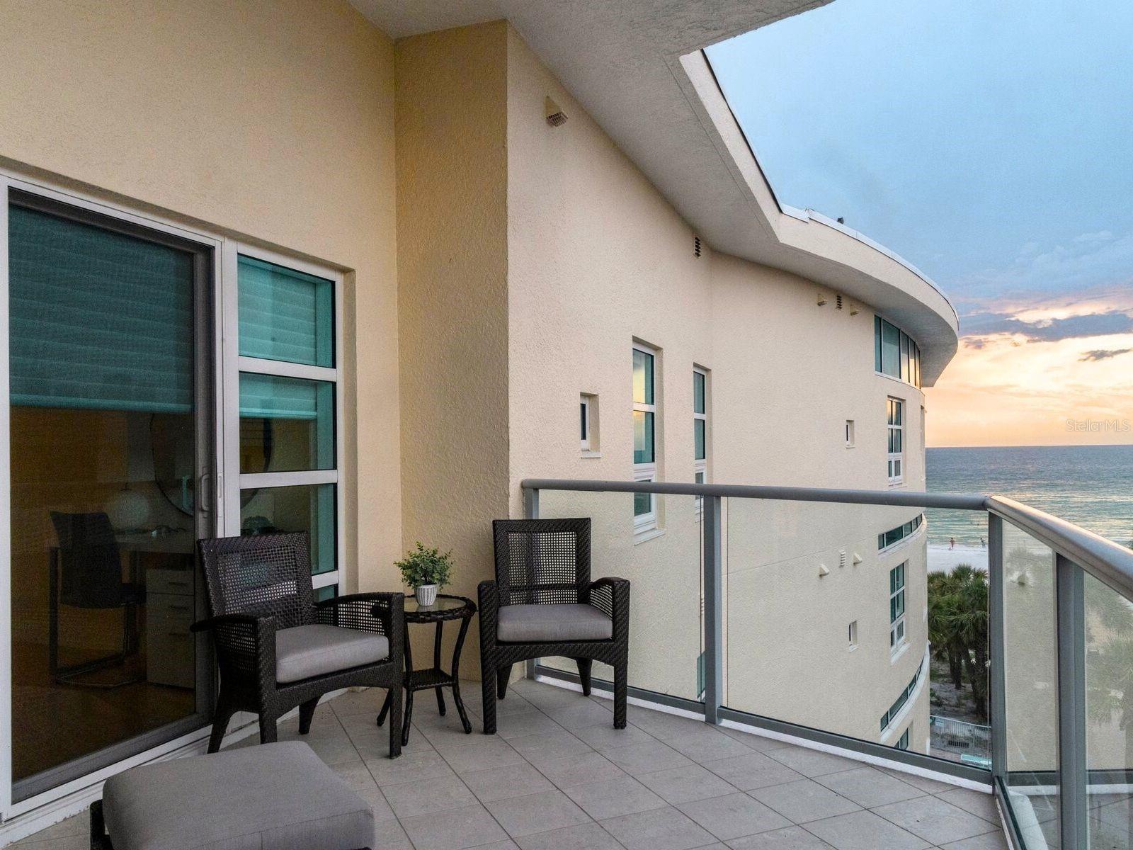 CRESCENT SIESTA KEY - Residential