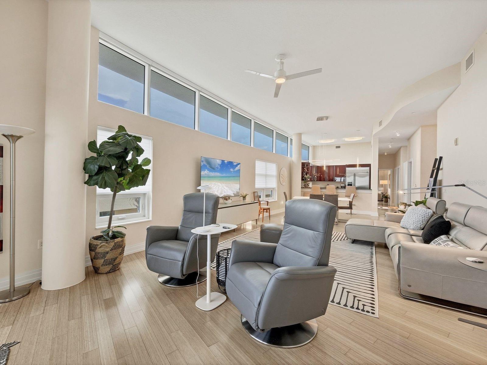 CRESCENT SIESTA KEY - Residential