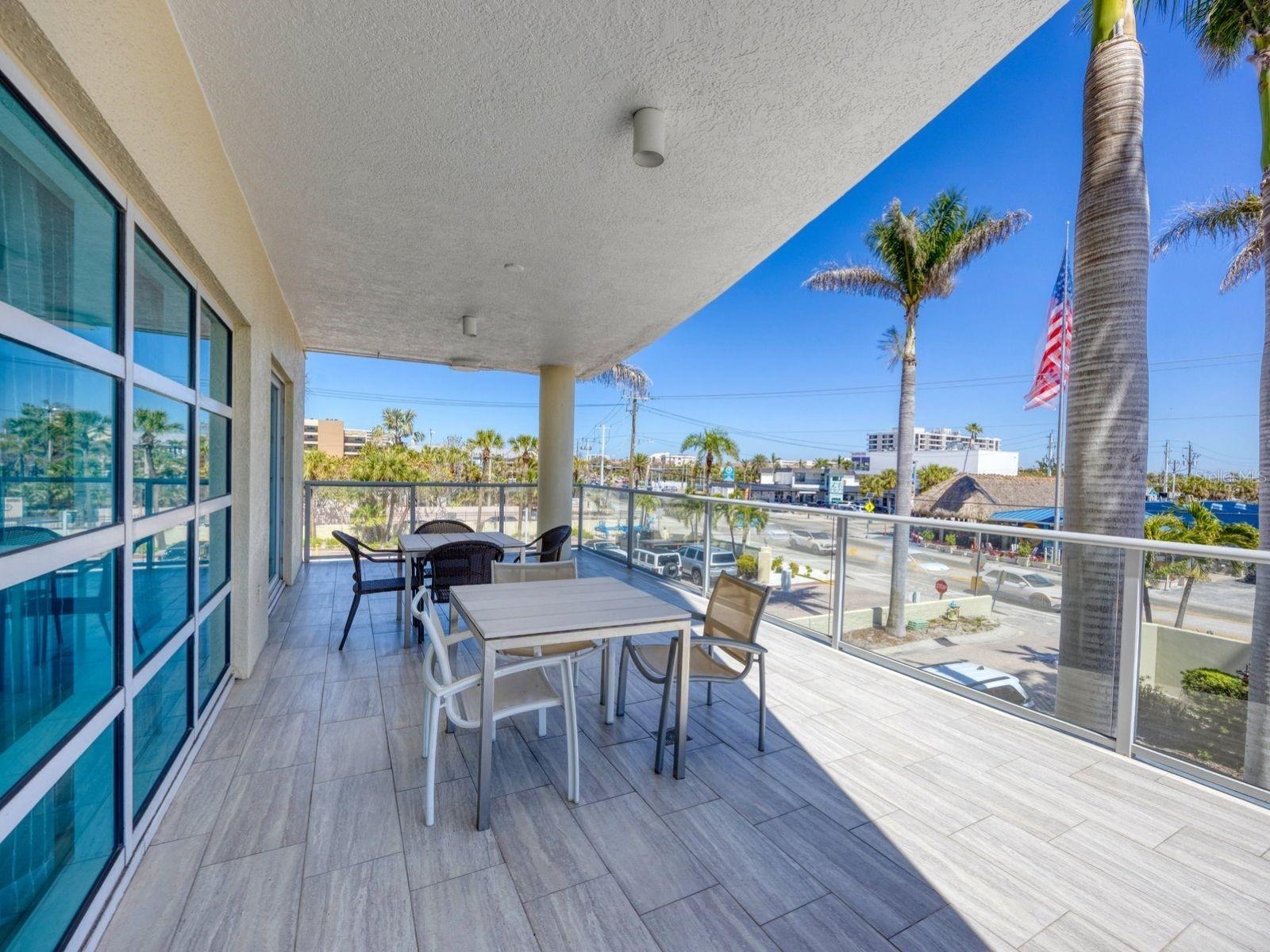 CRESCENT SIESTA KEY - Residential