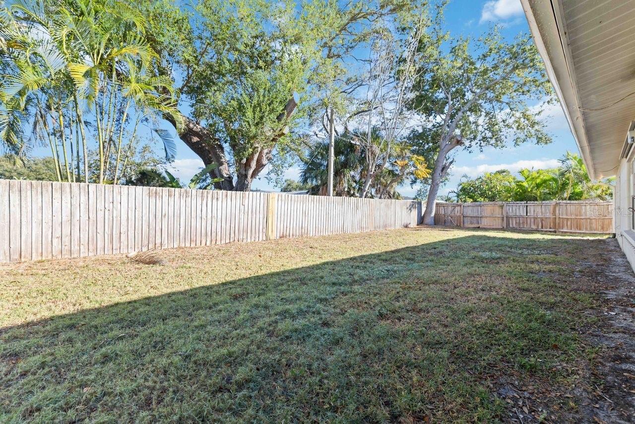 GULF GATE - Residential Lease