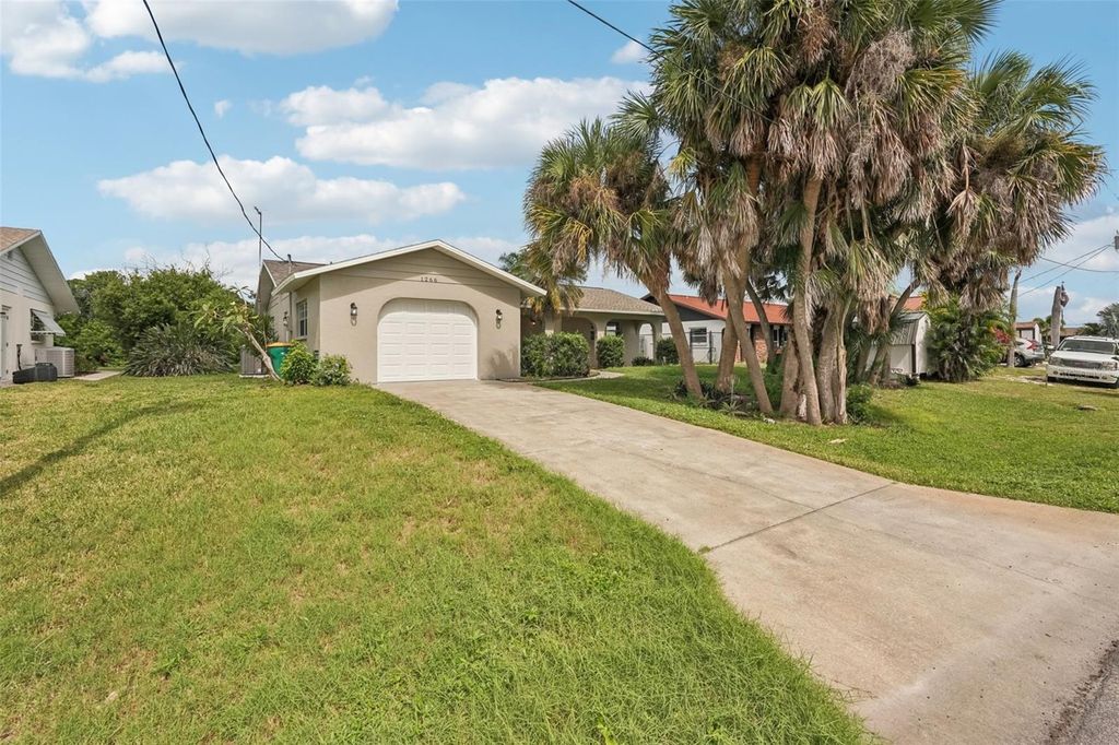 Englewood Florida Foreclosures 8 Photo of 1266 Lincoln Drive, Englewood, FL 34224 (MLS # O6349040)
