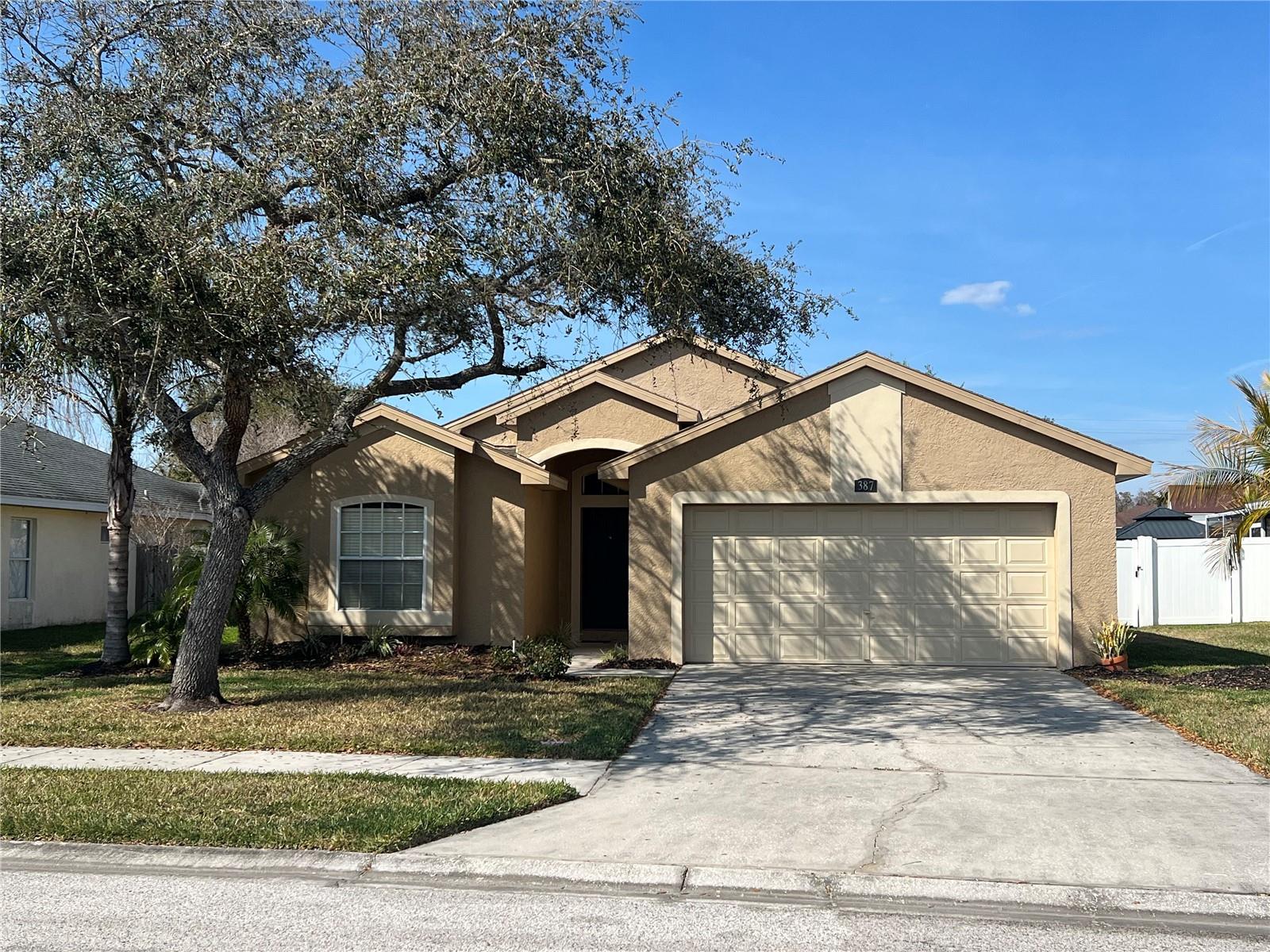 FOUNTAINS AT CYPRESS LAKES II-B THE - Residential