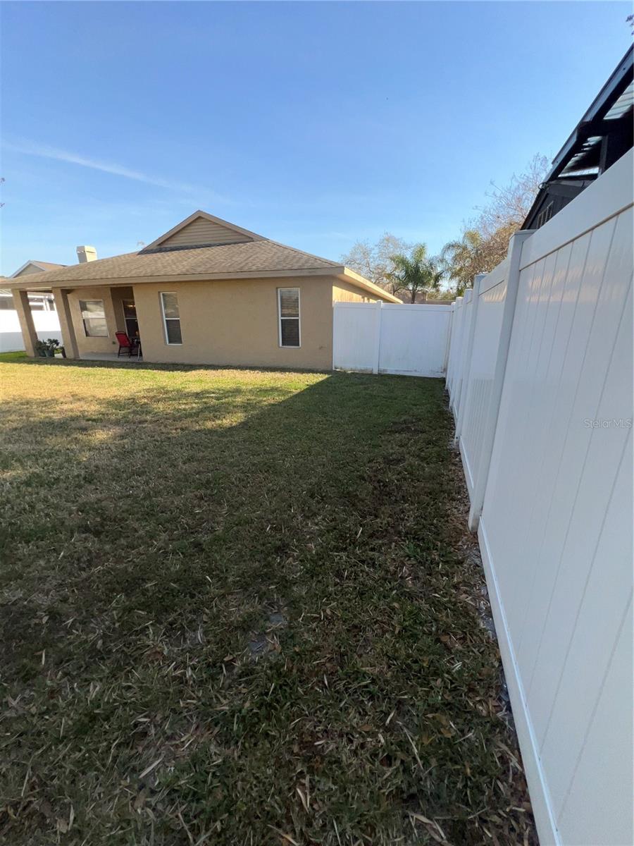 FOUNTAINS AT CYPRESS LAKES II-B THE - Residential