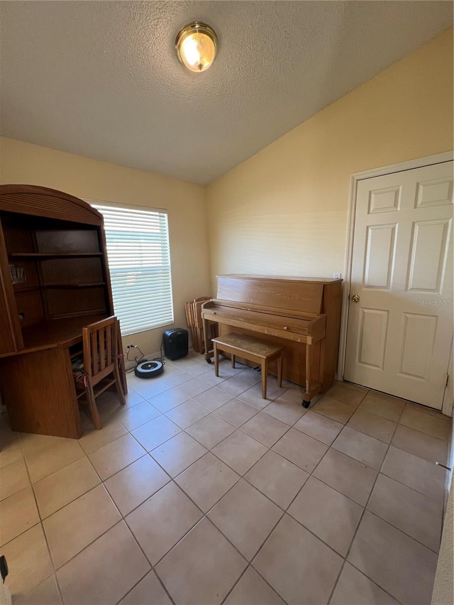 FOUNTAINS AT CYPRESS LAKES II-B THE - Residential