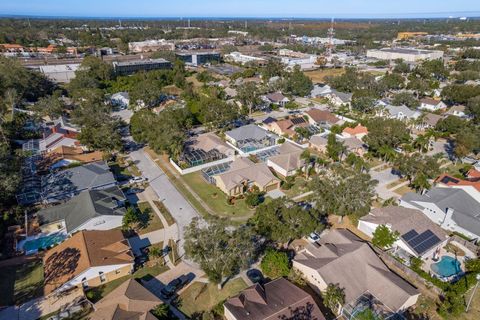 A home in PALM HARBOR