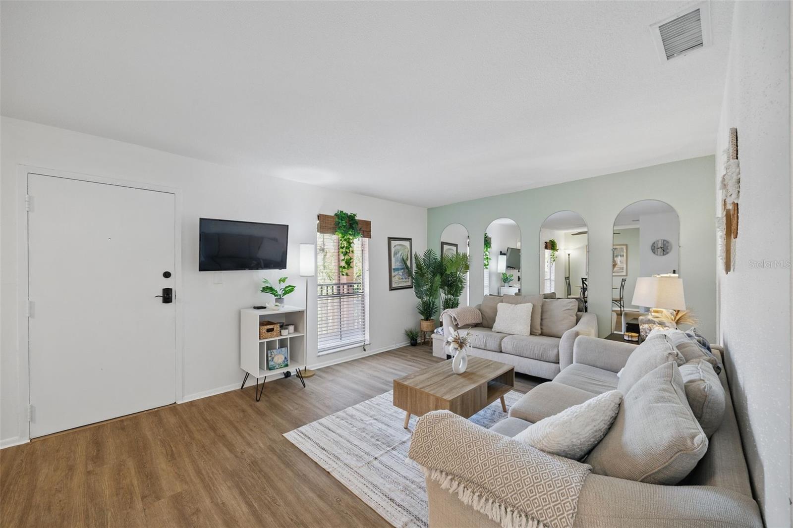 BOCA SHORES CONDO - Residential Lease