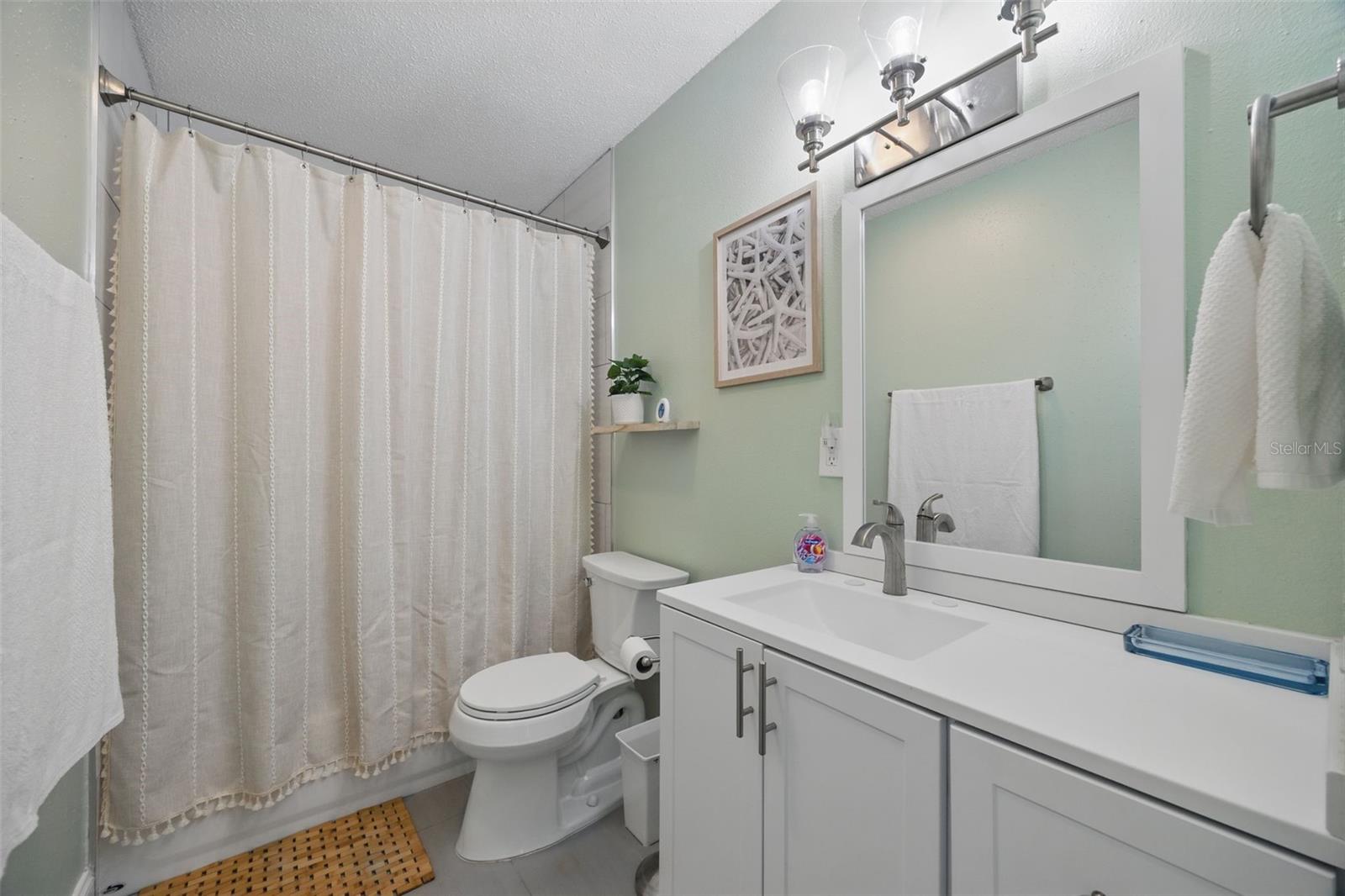 BOCA SHORES CONDO - Residential Lease