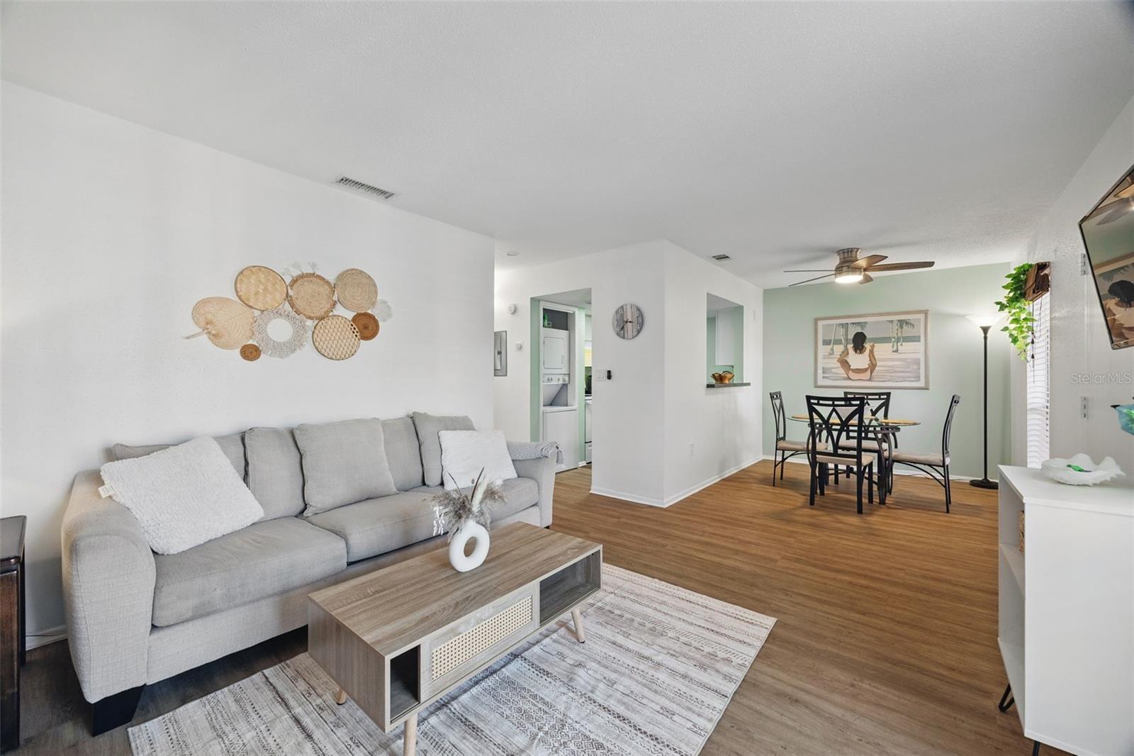 BOCA SHORES CONDO - Residential Lease