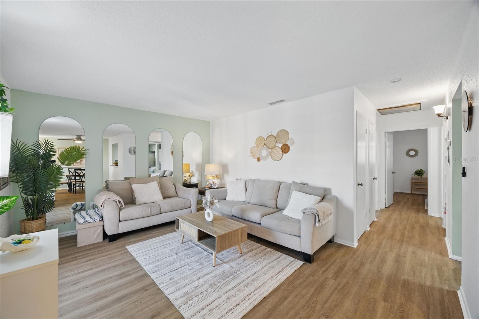 BOCA SHORES CONDO - Residential Lease