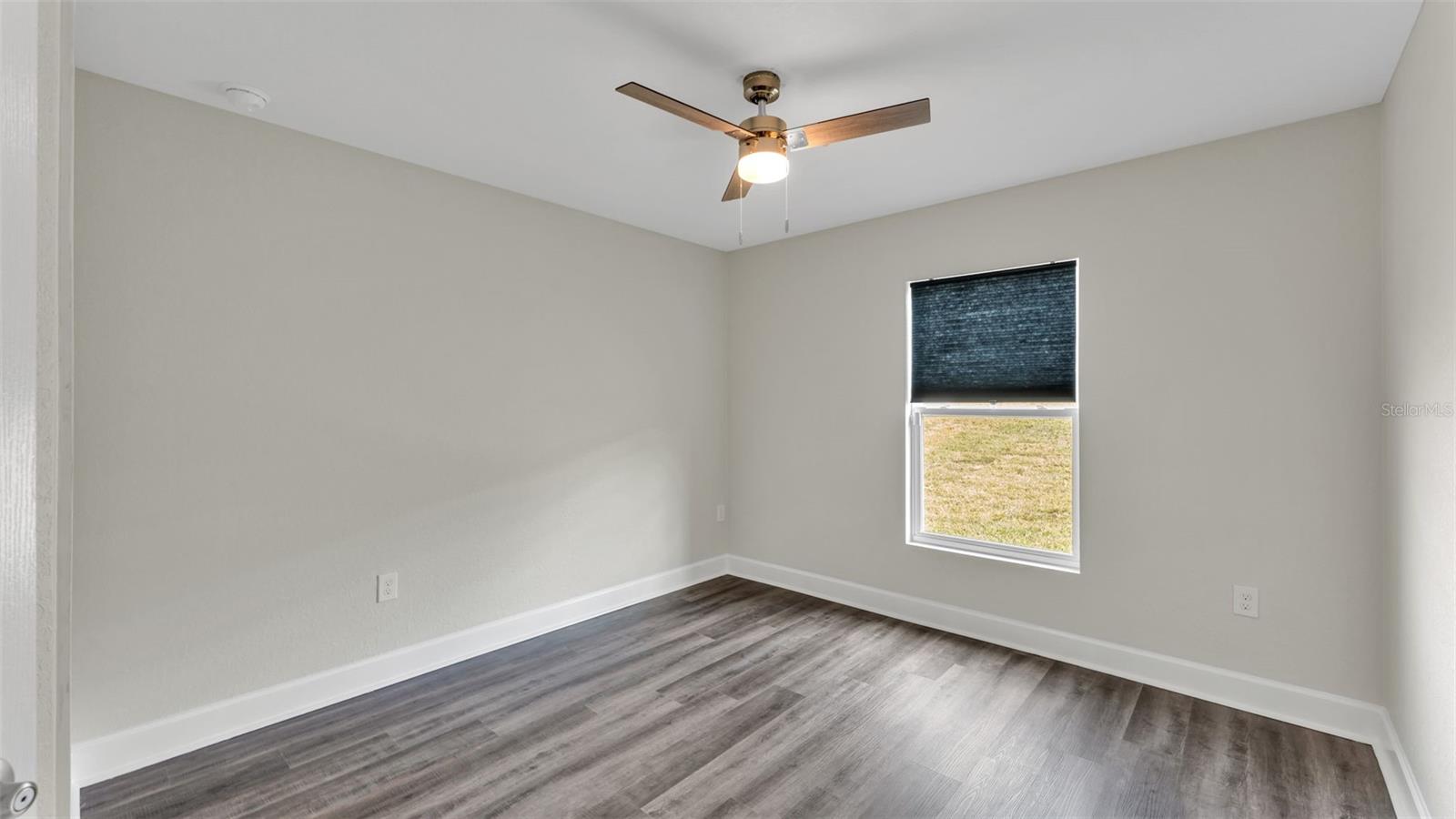 EAGLE POINTE/LAKELAND - Residential