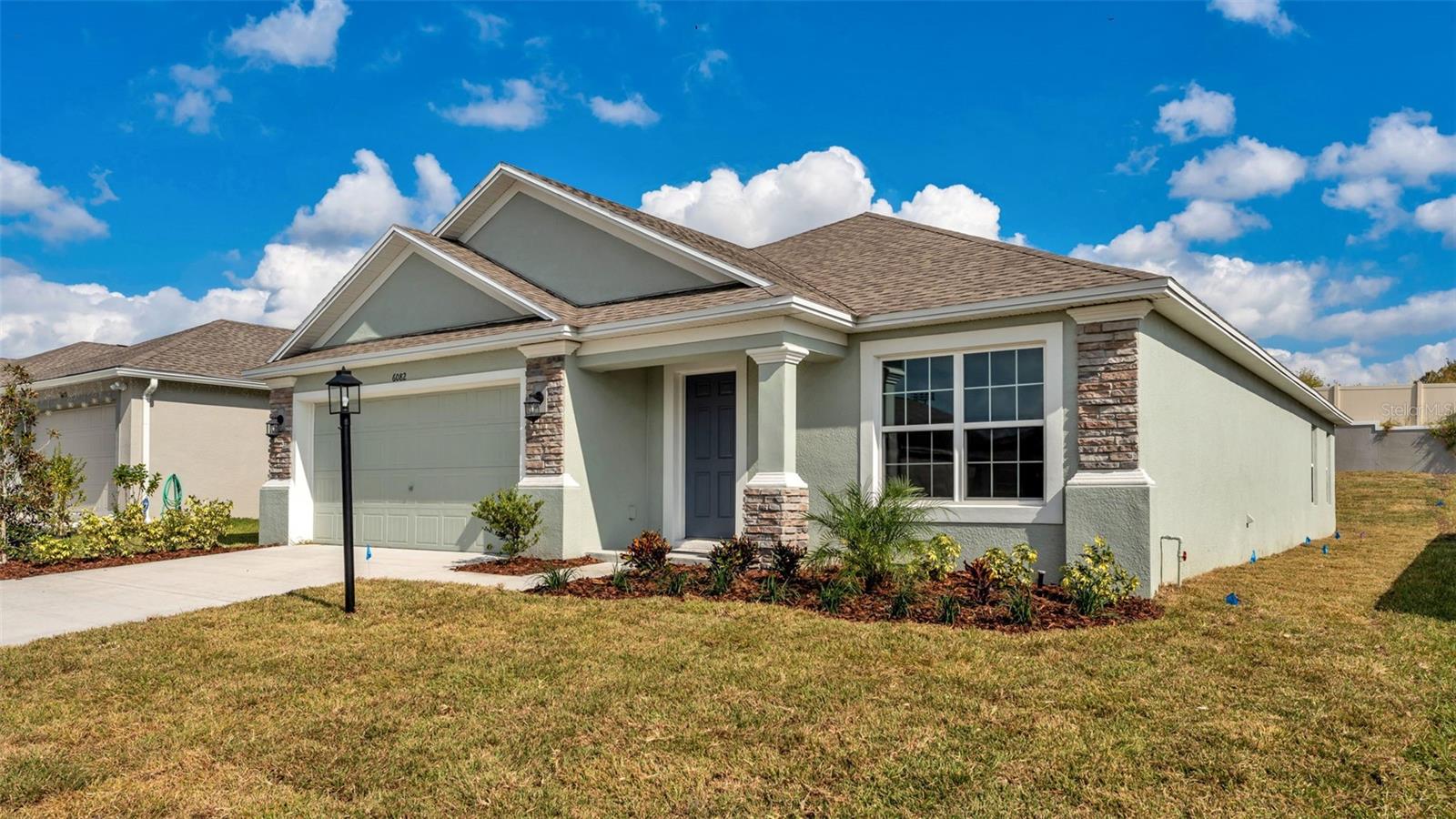 EAGLE POINTE/LAKELAND - Residential