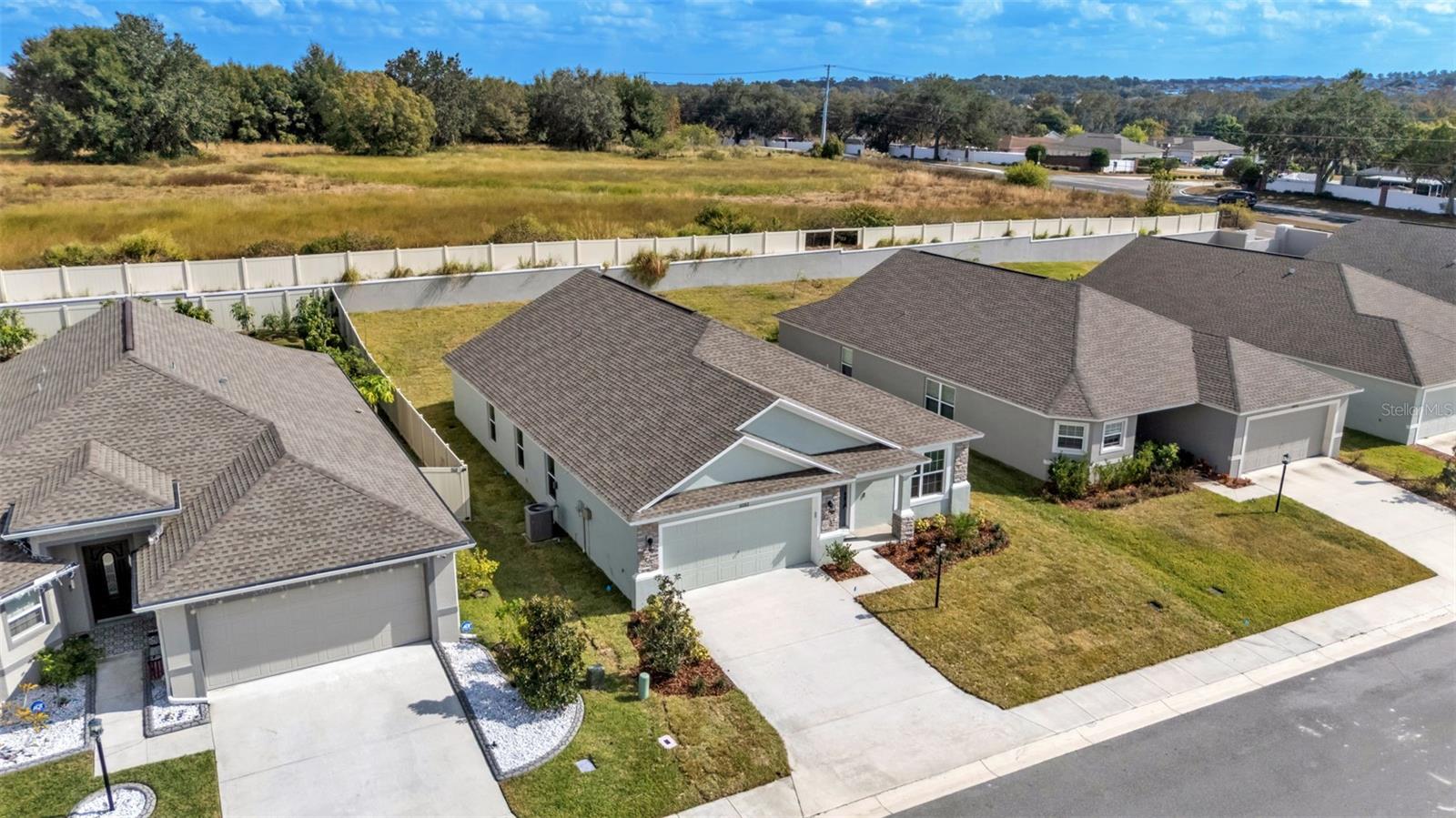 EAGLE POINTE/LAKELAND - Residential