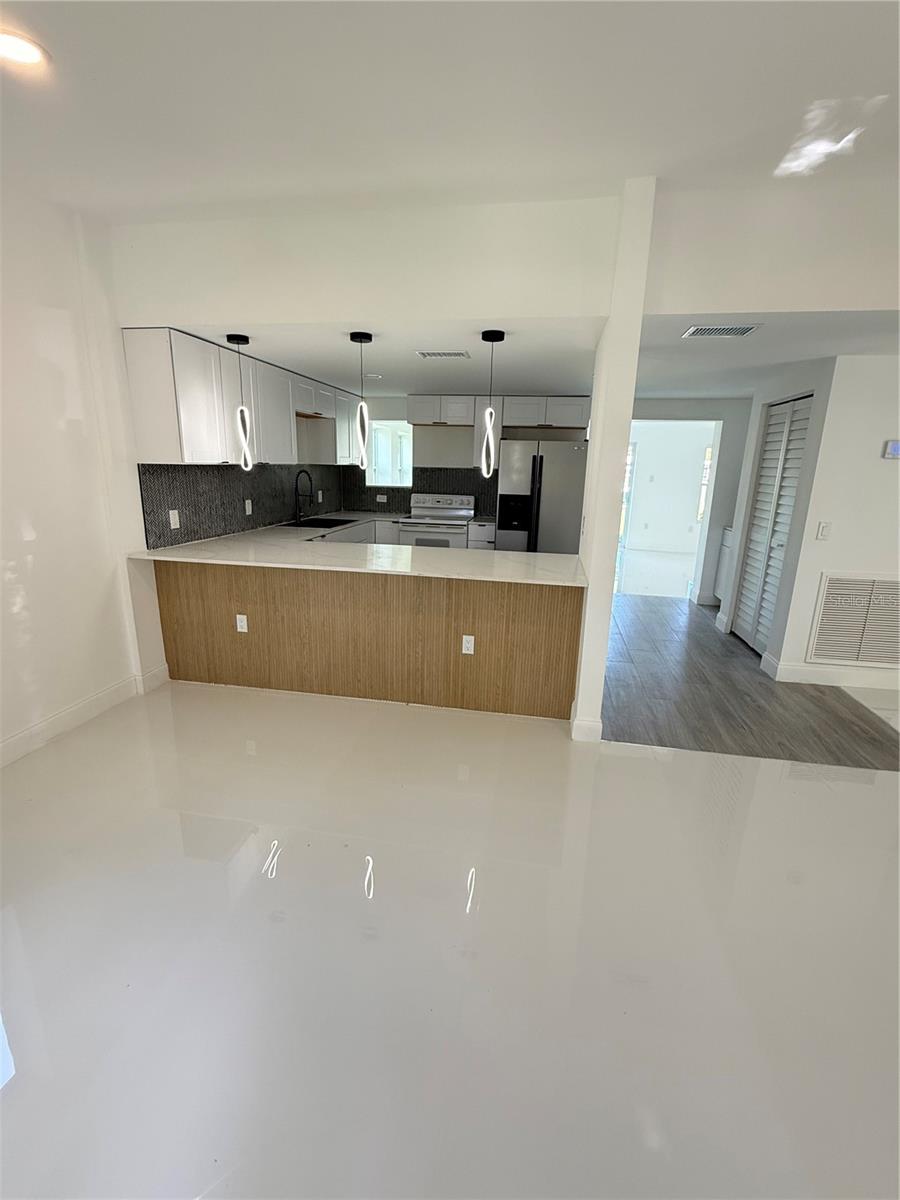 PORT CHARLOTTE SEC 003 - Residential Lease