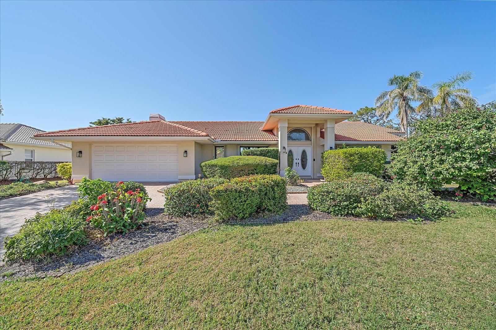 1426 LANDVIEW LANE
