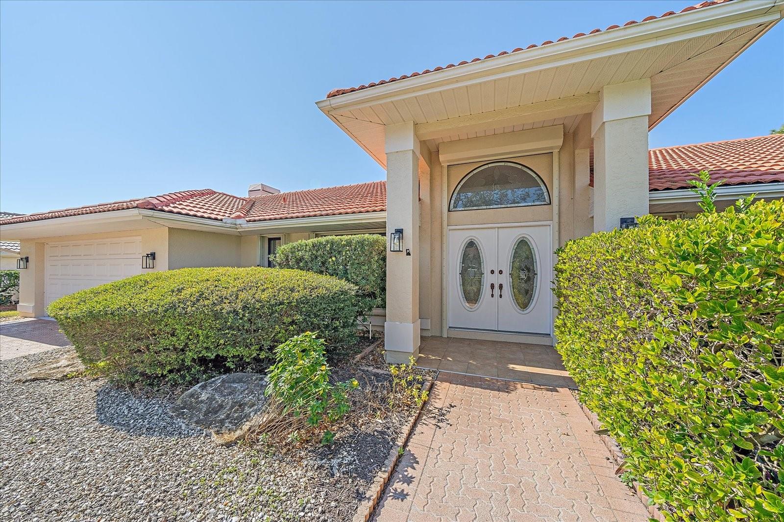 1426 LANDVIEW LANE
