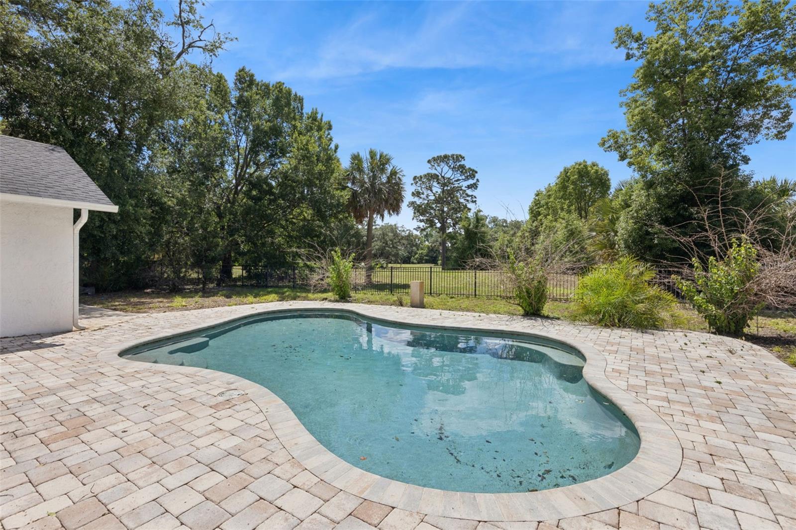 FAIRWAY OAKS AT DEER RUN - Residential