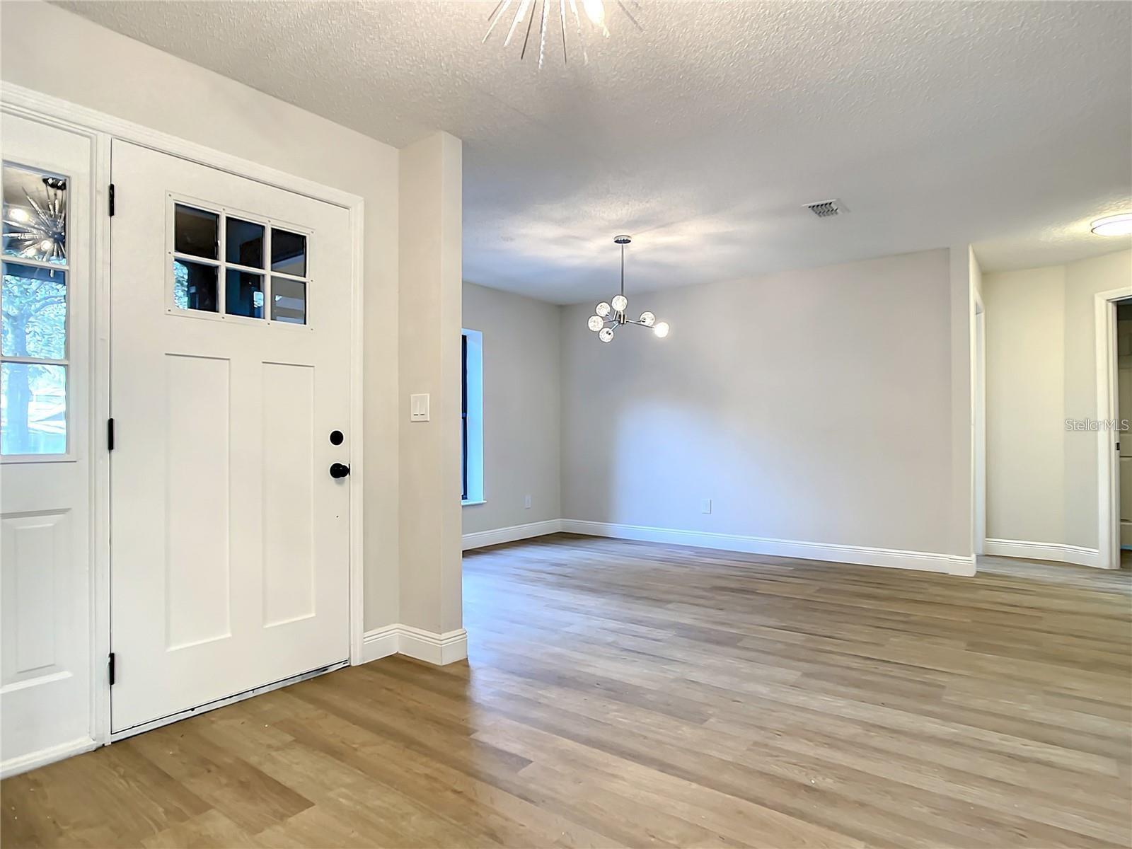 FAIRWAY OAKS AT DEER RUN - Residential
