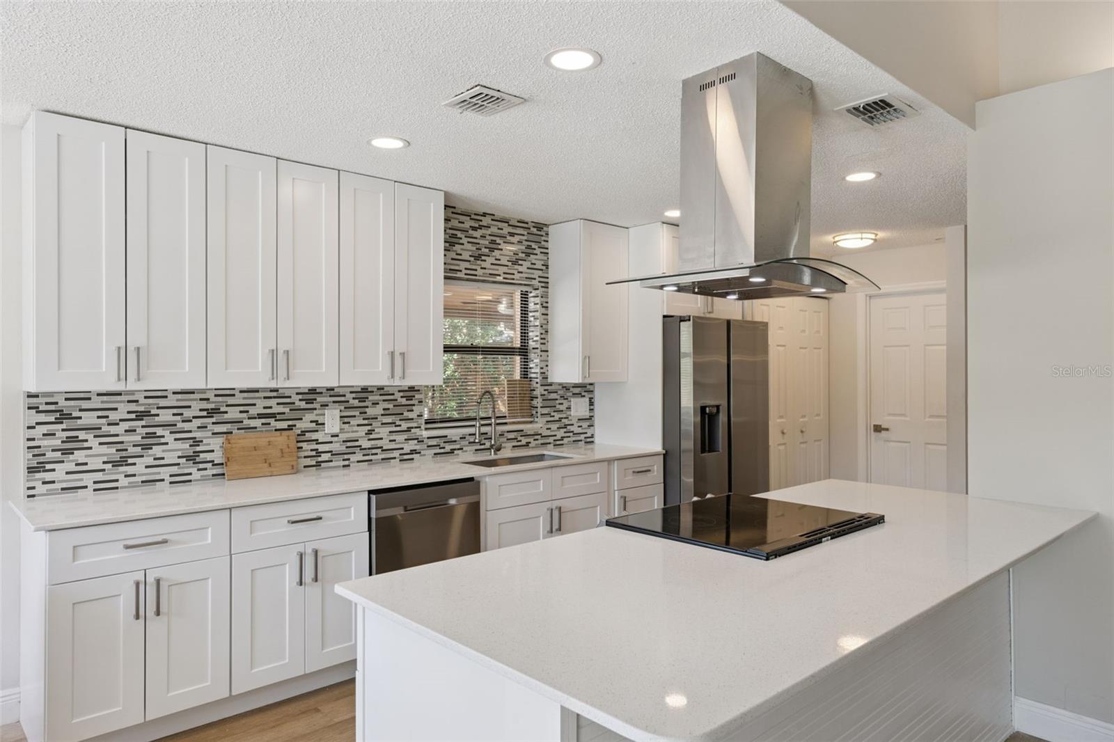 FAIRWAY OAKS AT DEER RUN - Residential