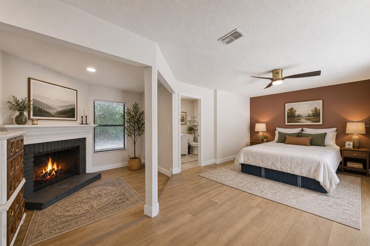 FAIRWAY OAKS AT DEER RUN - Residential