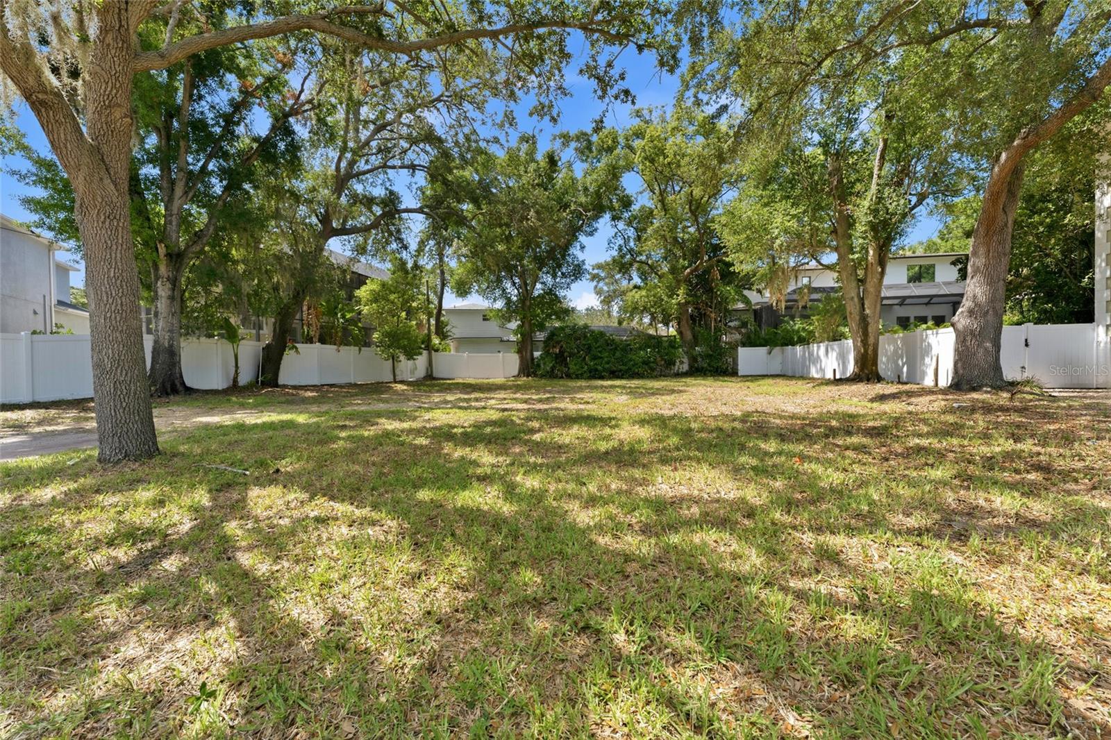 5010 W AZEELE STREET