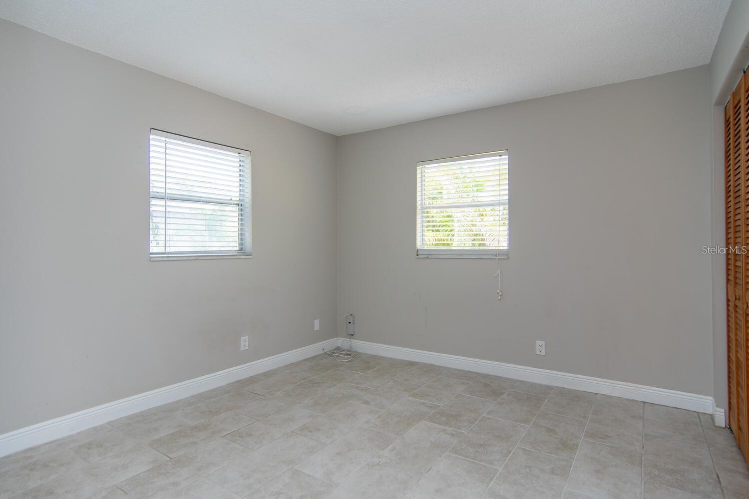 SHOREACRES CENTER - Residential Lease