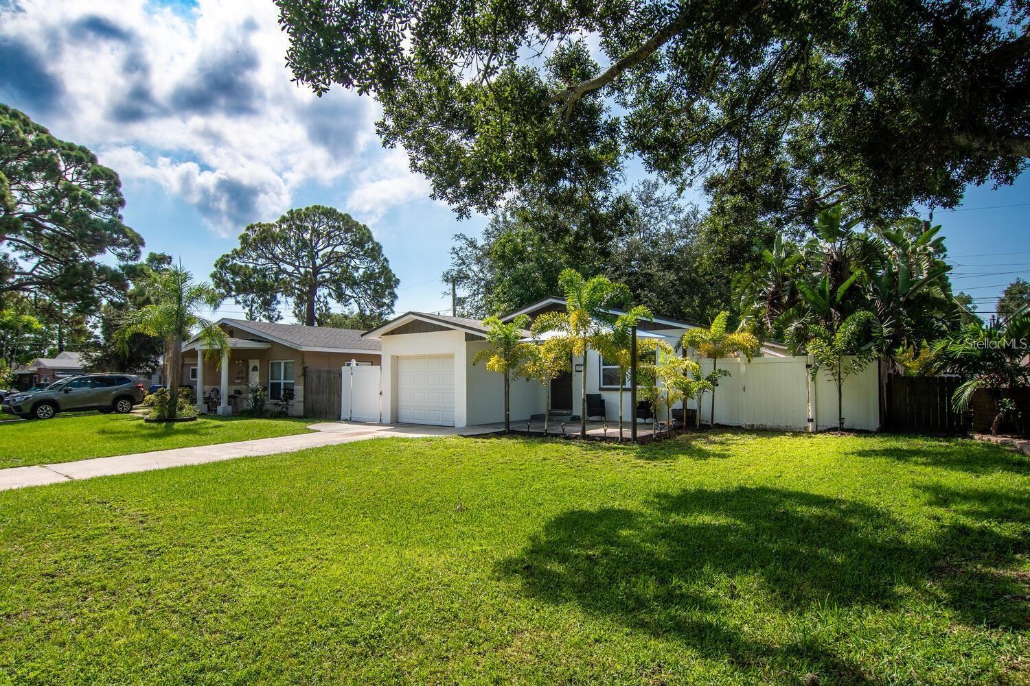 SHOREACRES CENTER - Residential Lease