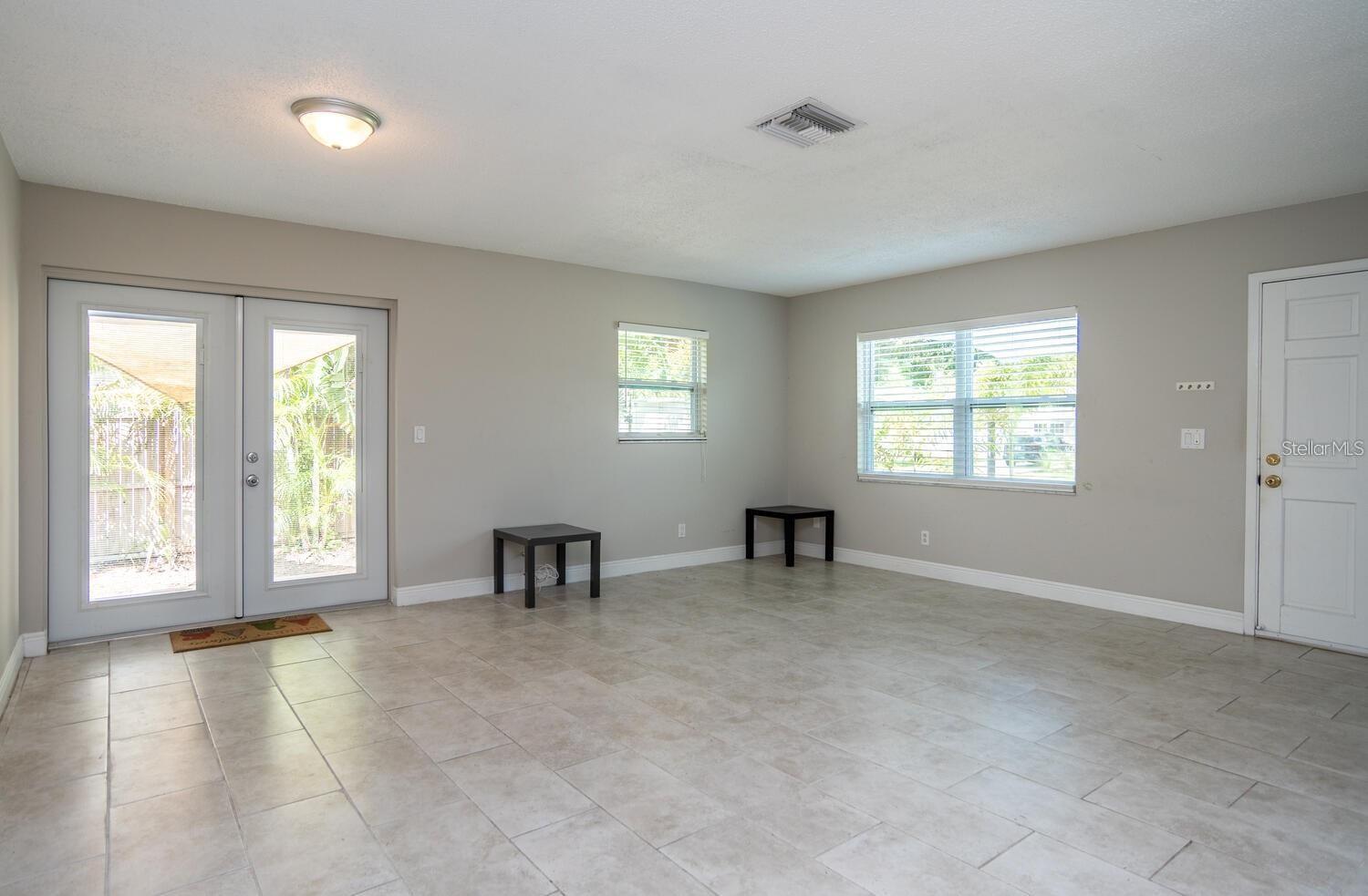 SHOREACRES CENTER - Residential Lease