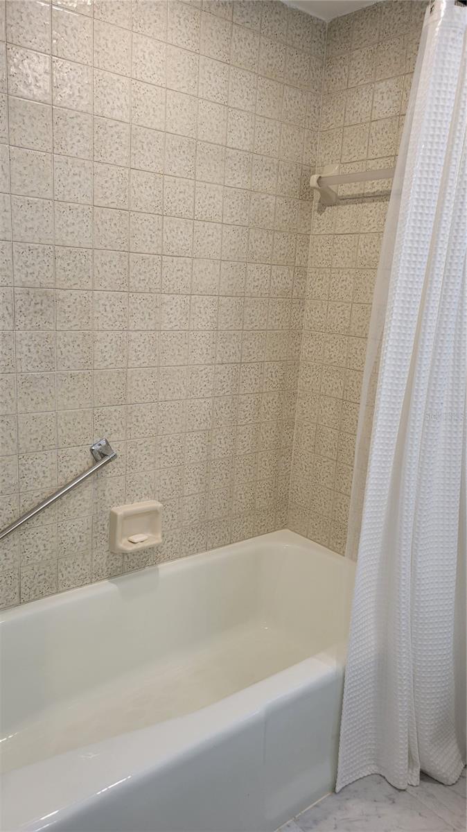 SUNSET TOWERS - Residential Lease