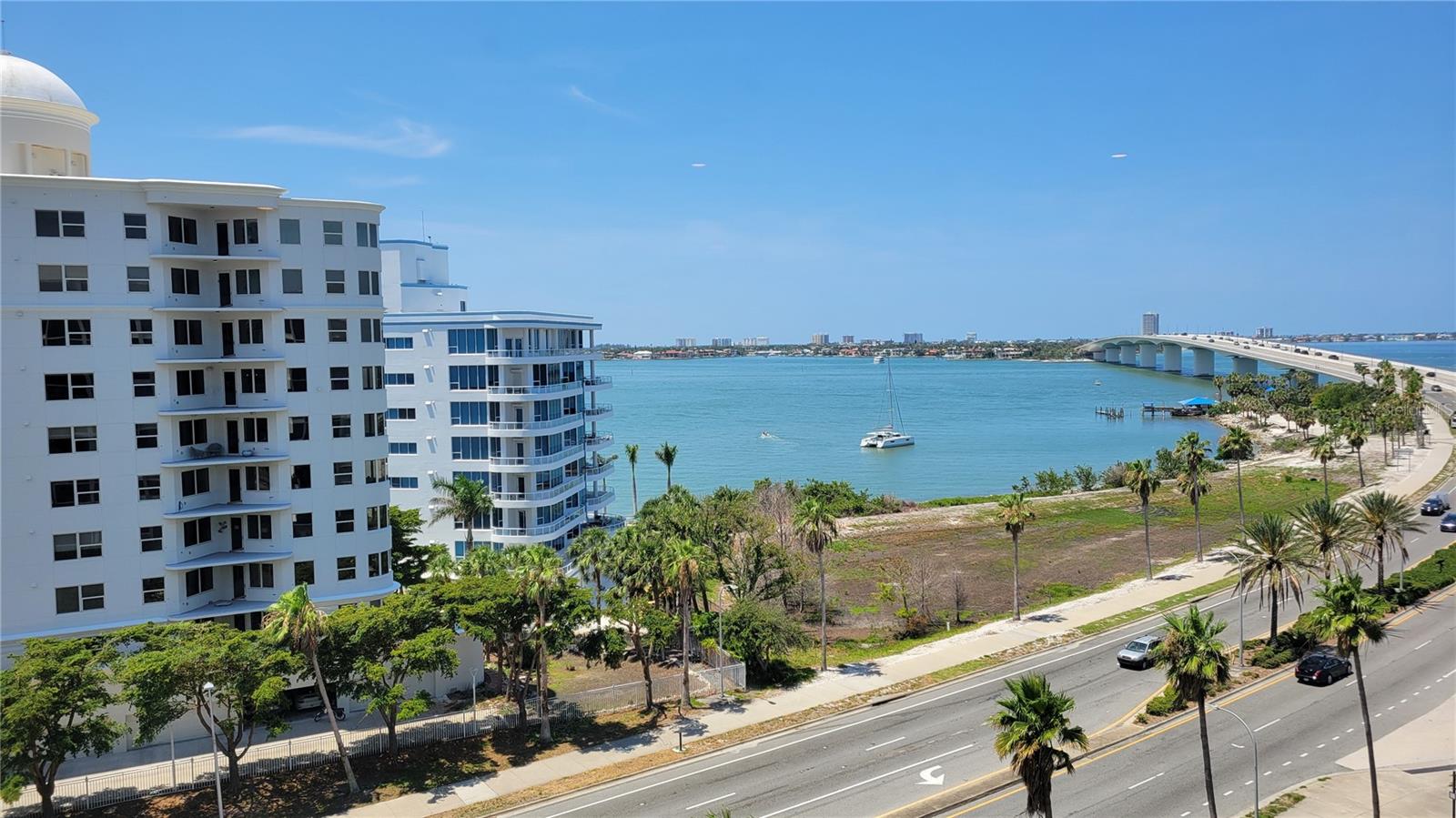 SUNSET TOWERS - Residential Lease