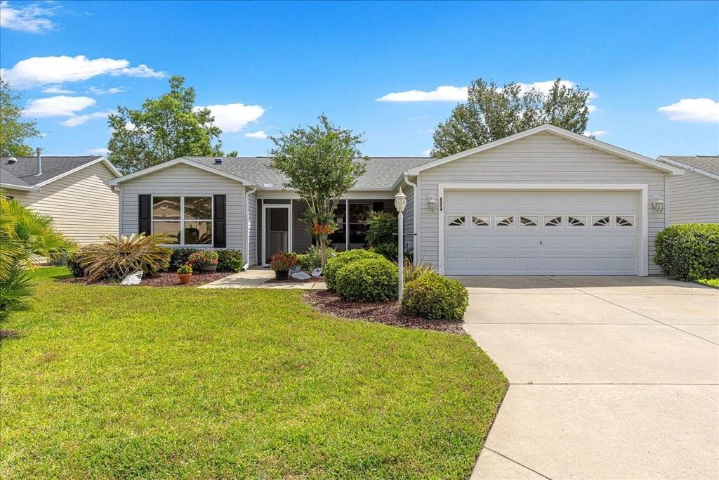 Photo of 8354 SE 177th Bartram Loop, The Villages, FL 32162 (MLS # G5111124)