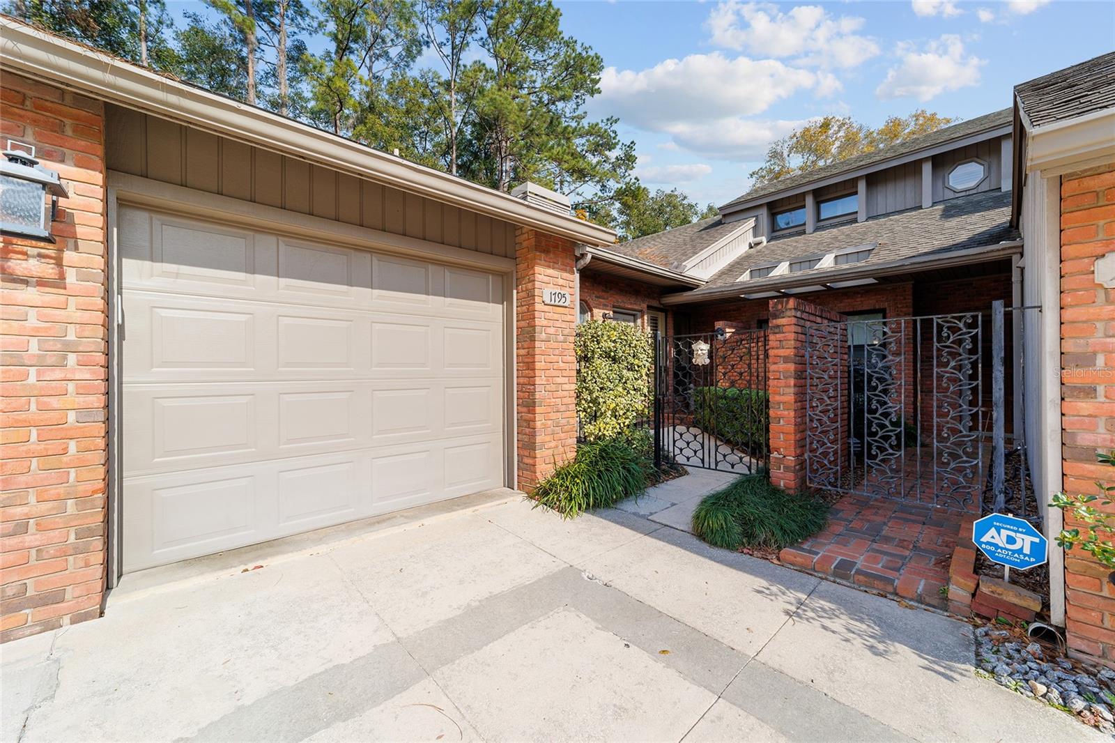 1795 SE CLATTER BRIDGE ROAD 1795
