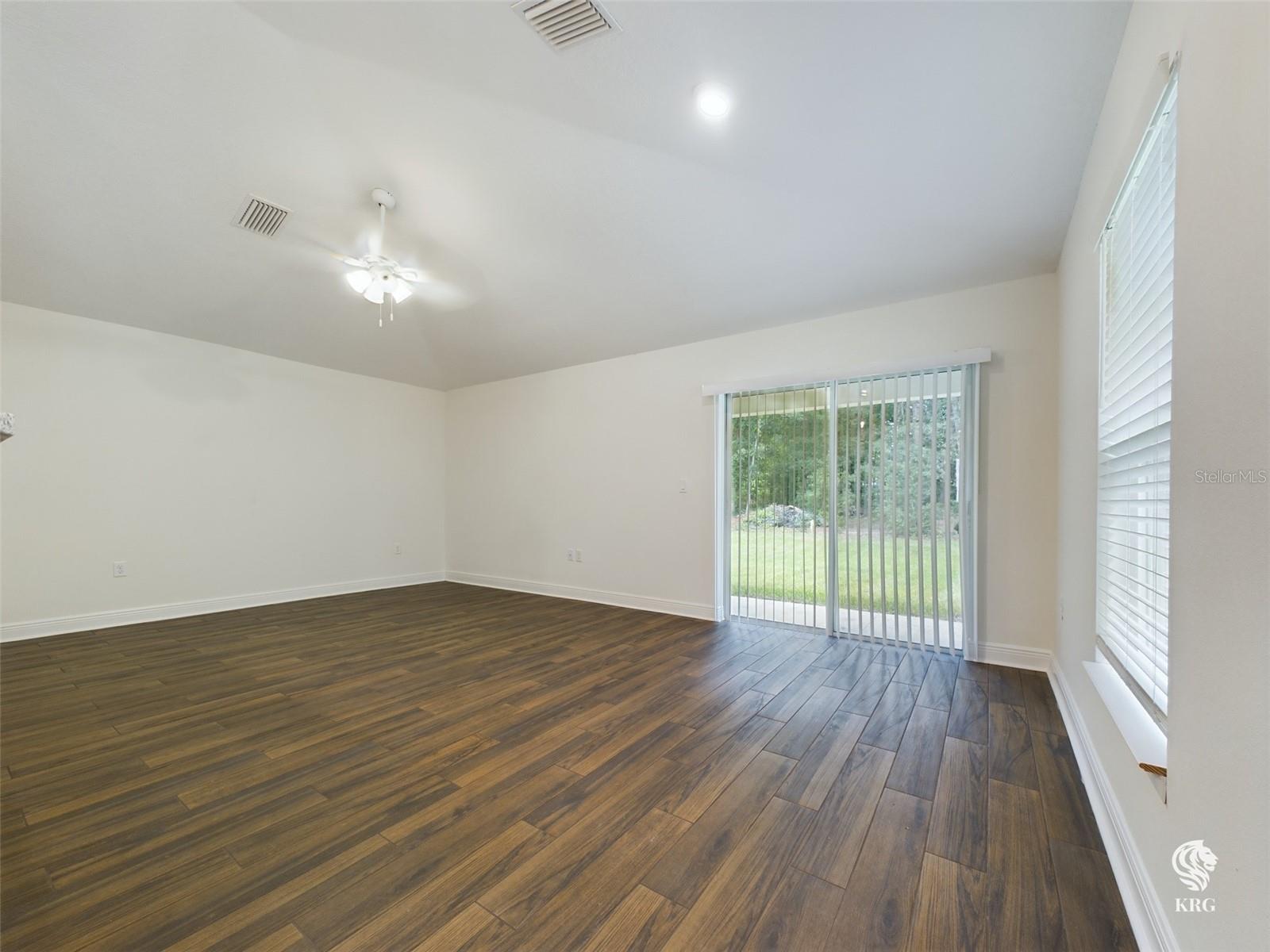 ORANGE BLOSSOM HILLS UN #10 - Residential Lease