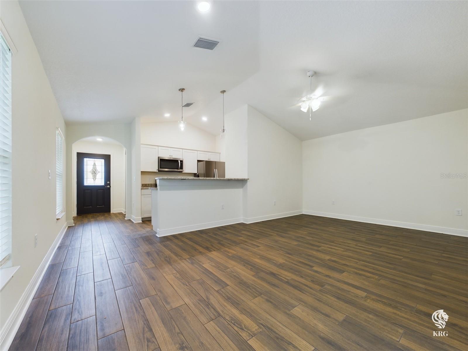 ORANGE BLOSSOM HILLS UN #10 - Residential Lease