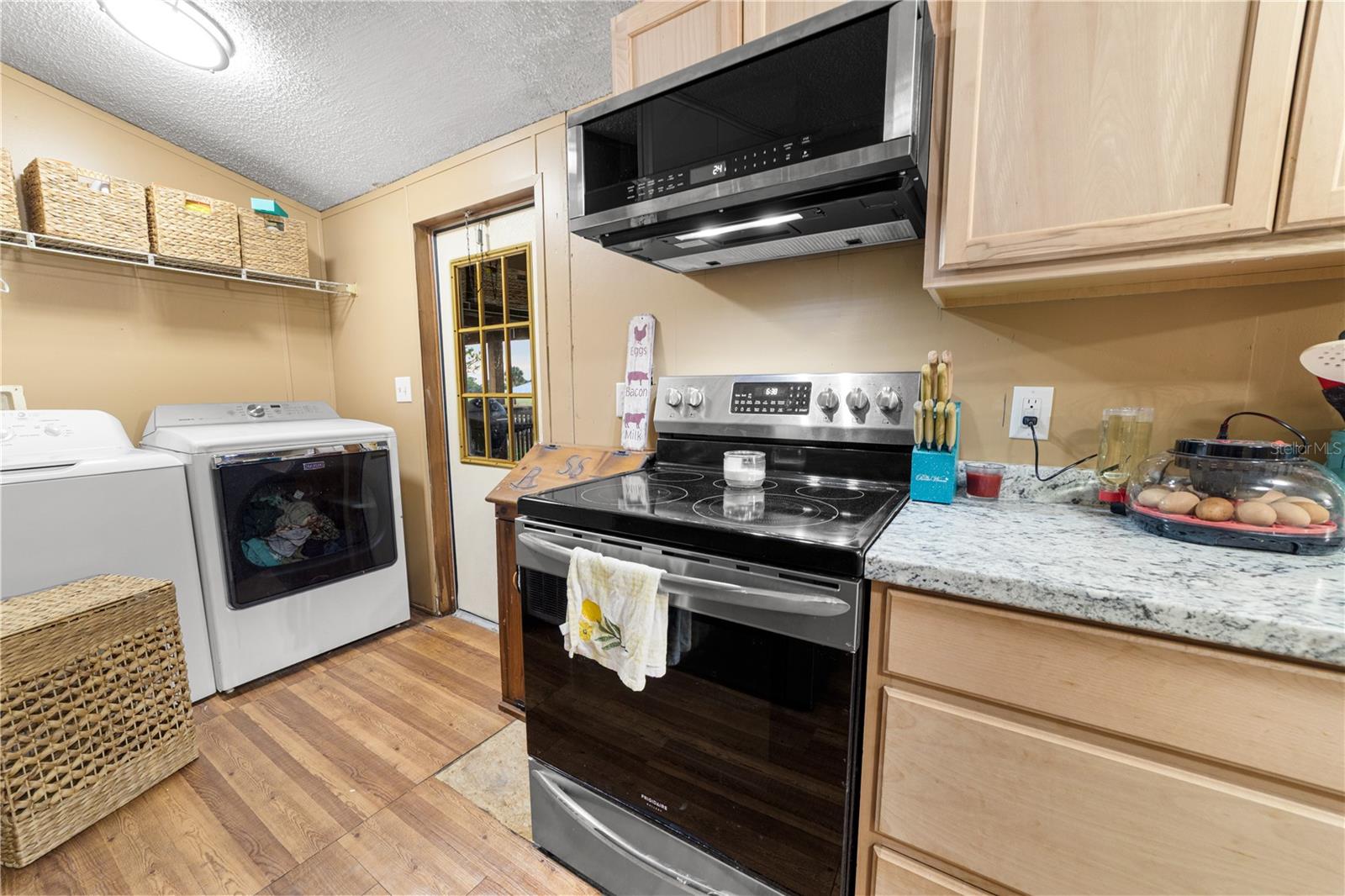 ARROW B RANCH - Residential