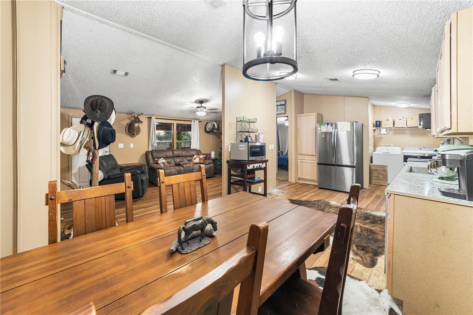 ARROW B RANCH - Residential