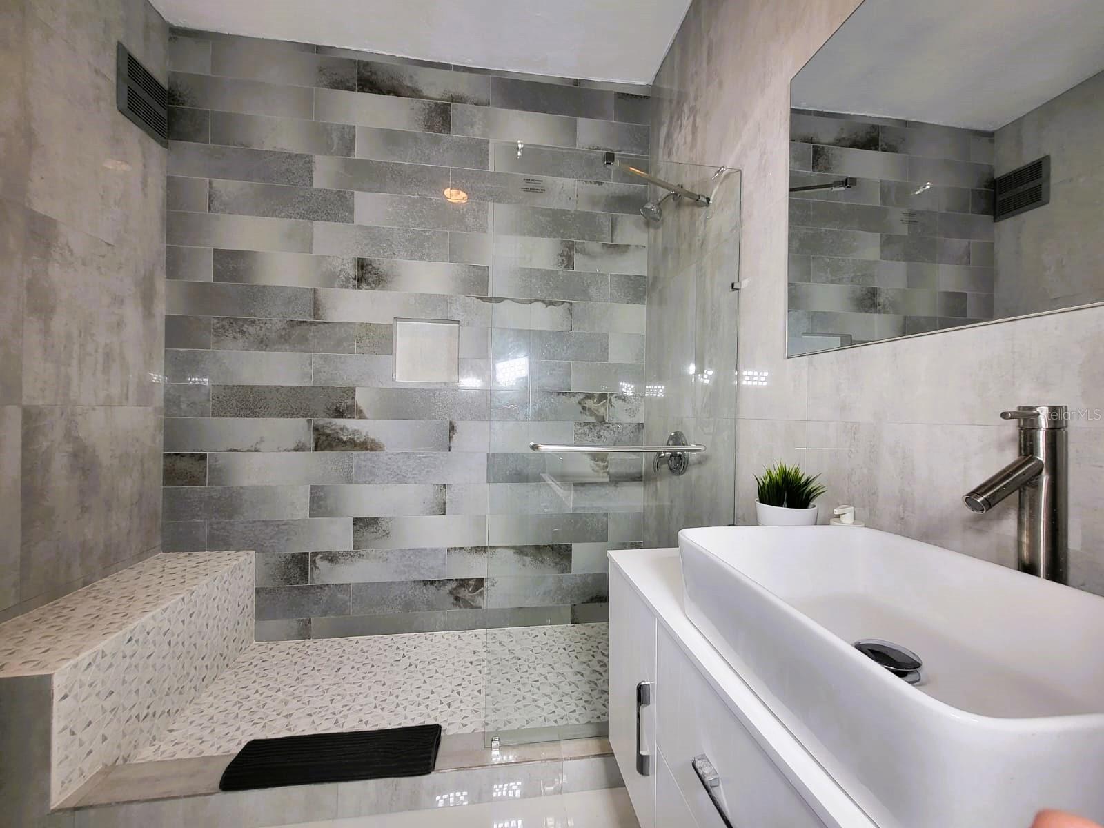 ISLA VERDE - Residential