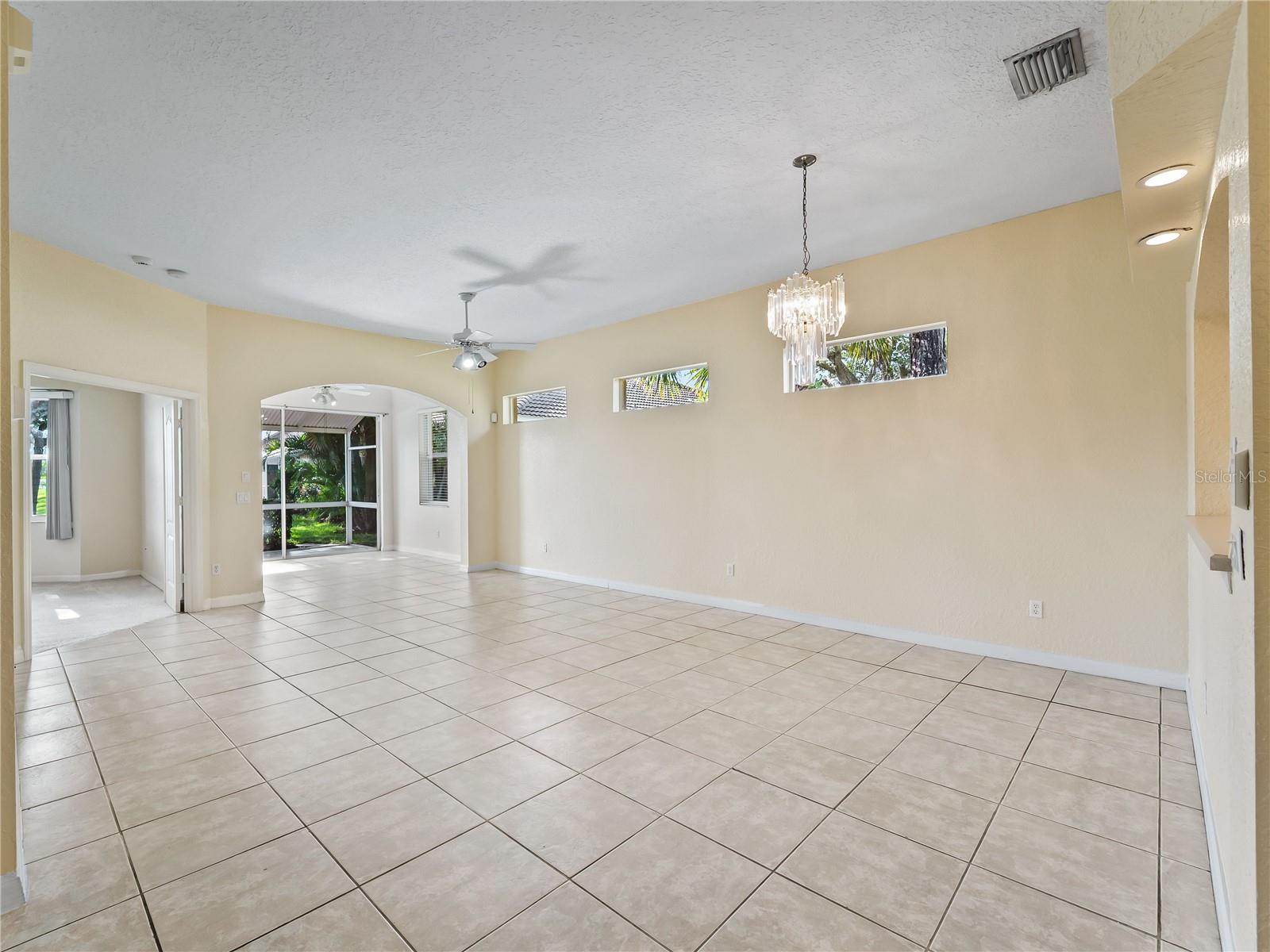 BOBCAT TRAIL - Residential