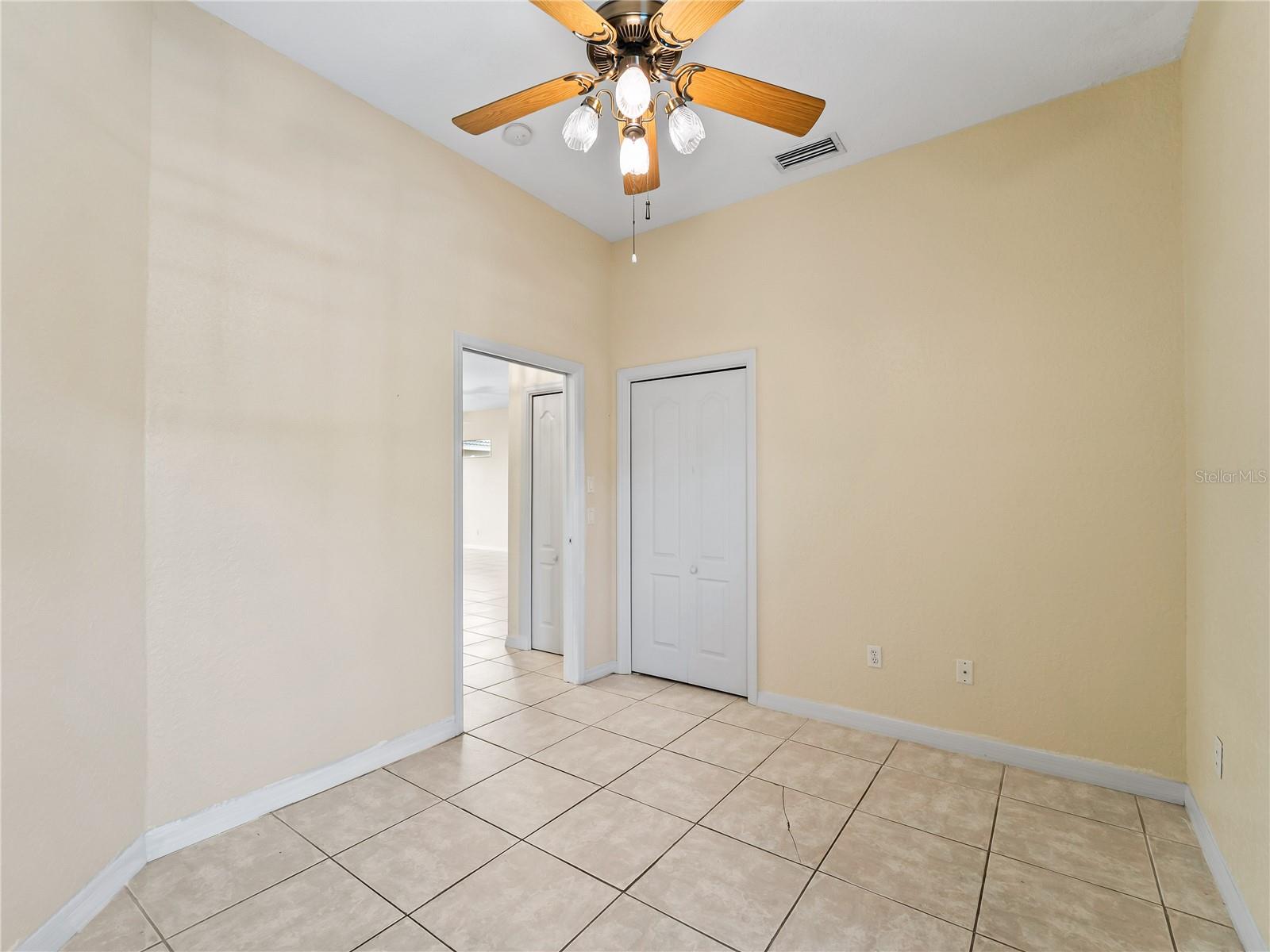 BOBCAT TRAIL - Residential