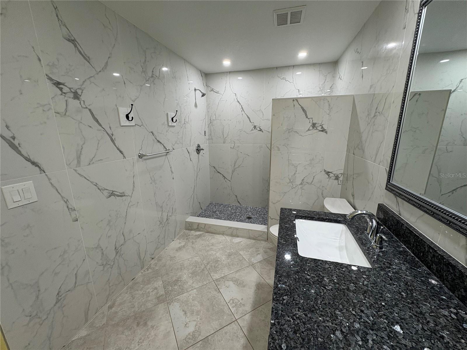 WINTER GARDENS - Residential