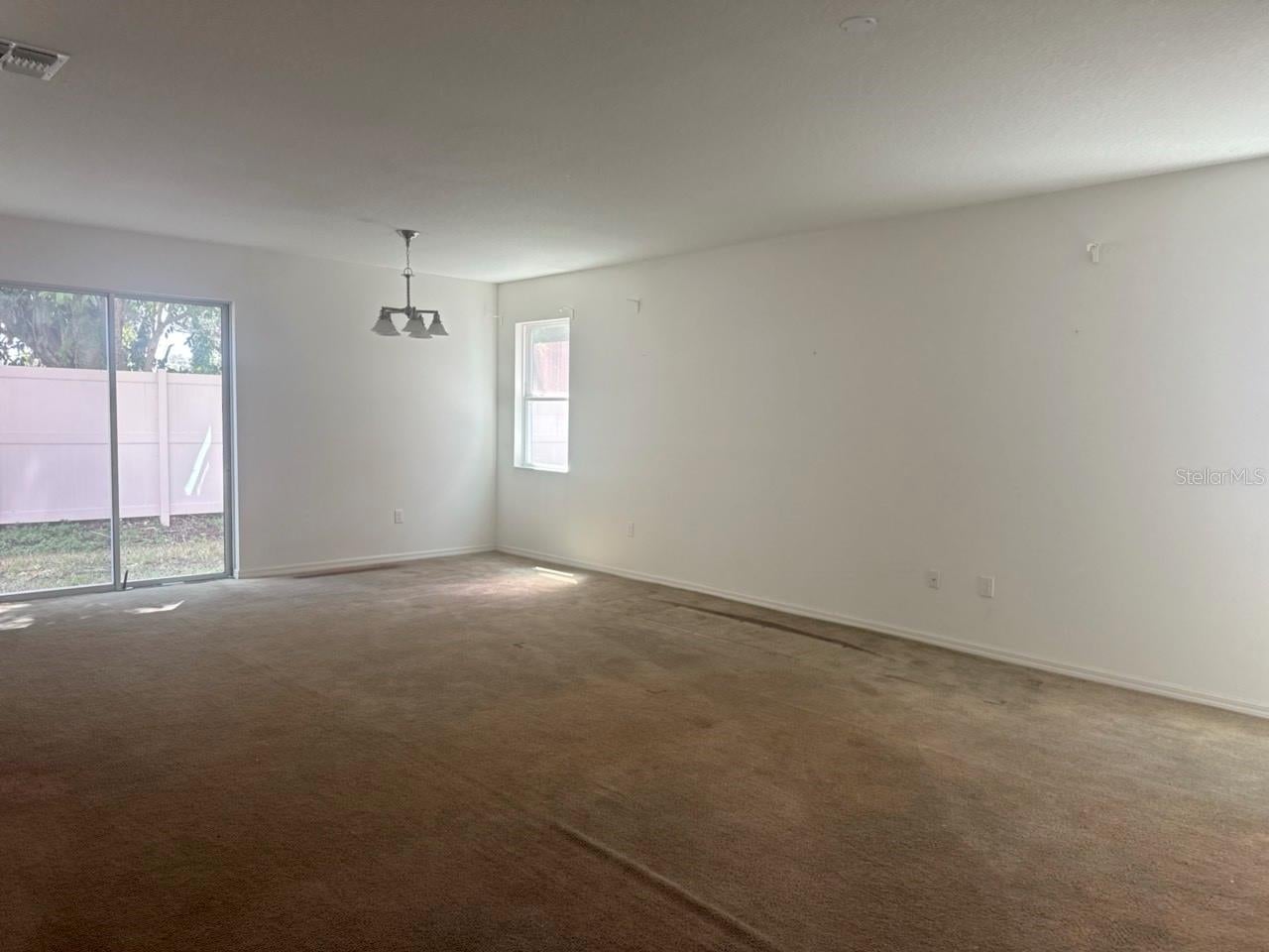 8273 ARTISAN WAY