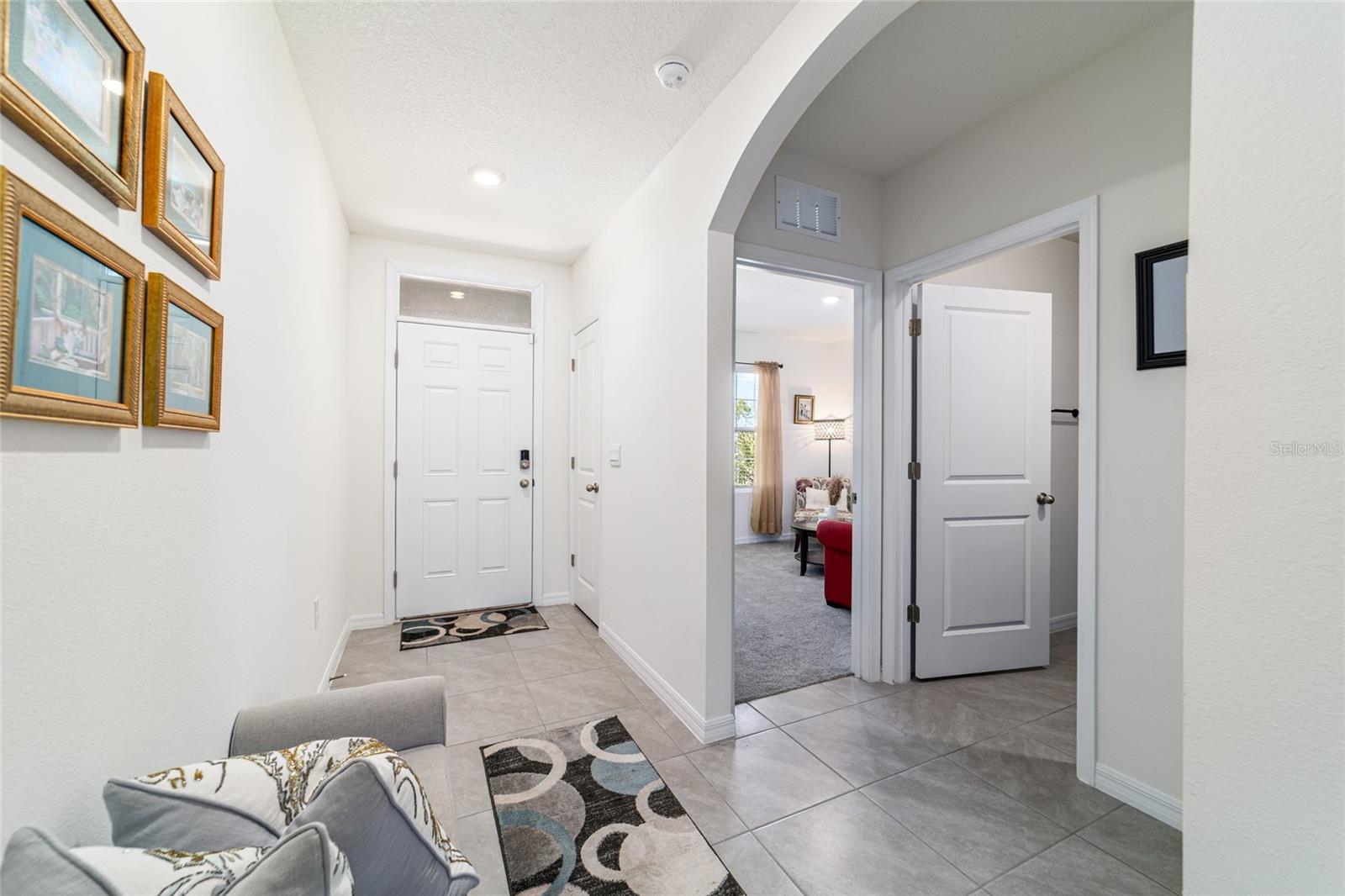 13 HICKORY COURSE CIRCLE