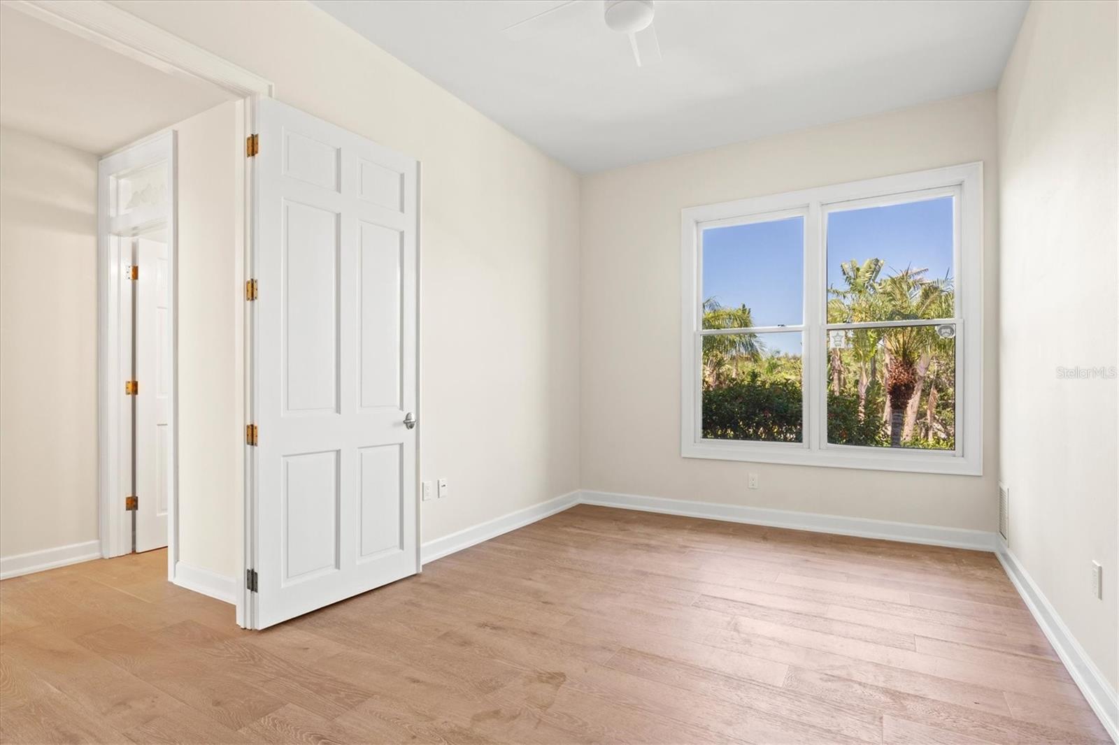 TROPICAL BREEZE ESTATES - Residential