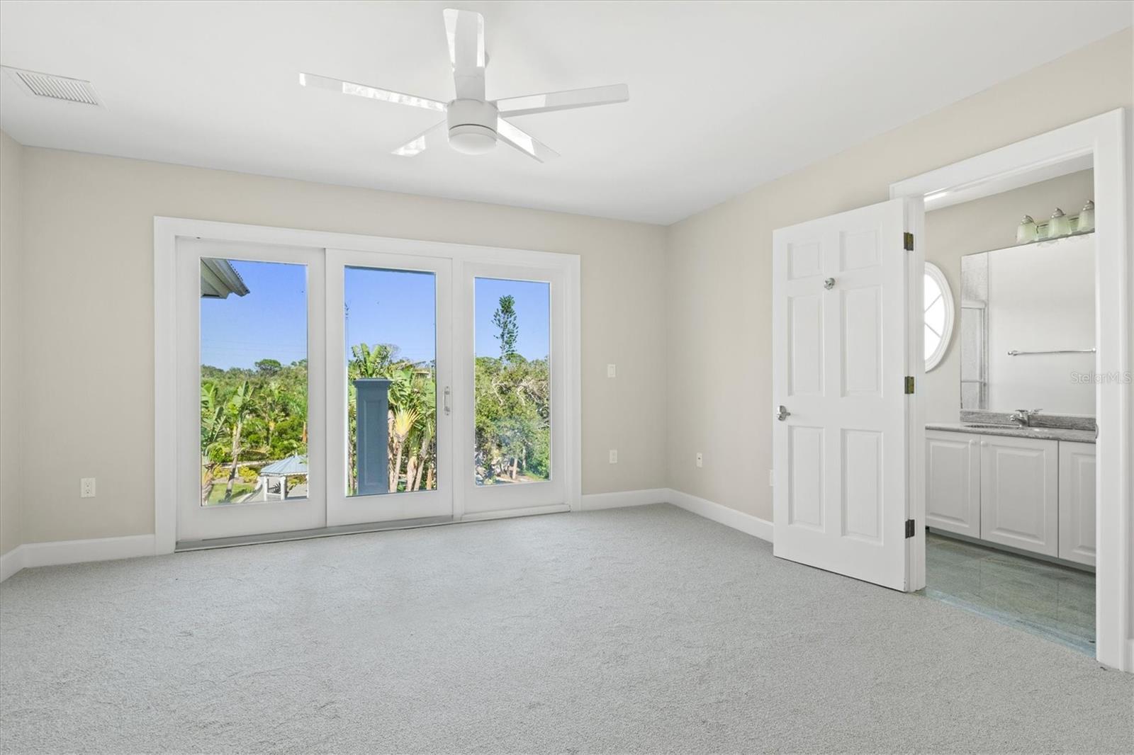 TROPICAL BREEZE ESTATES - Residential