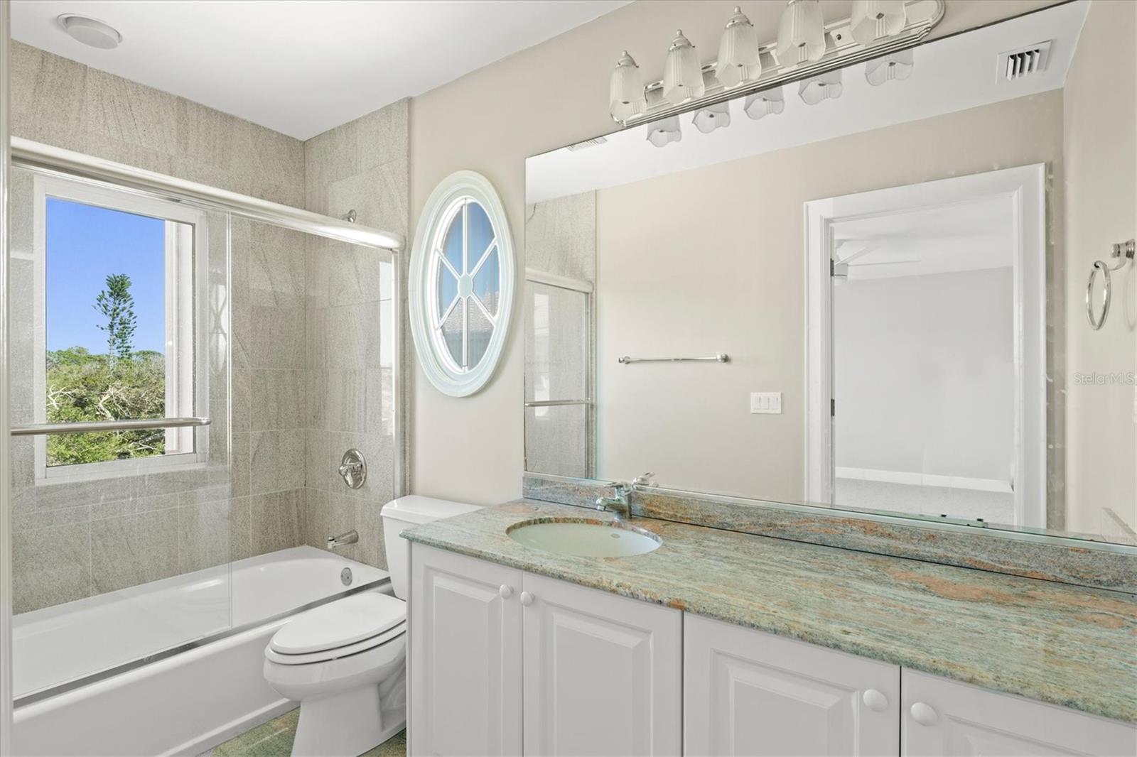 TROPICAL BREEZE ESTATES - Residential