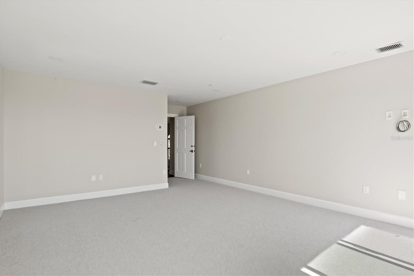 TROPICAL BREEZE ESTATES - Residential