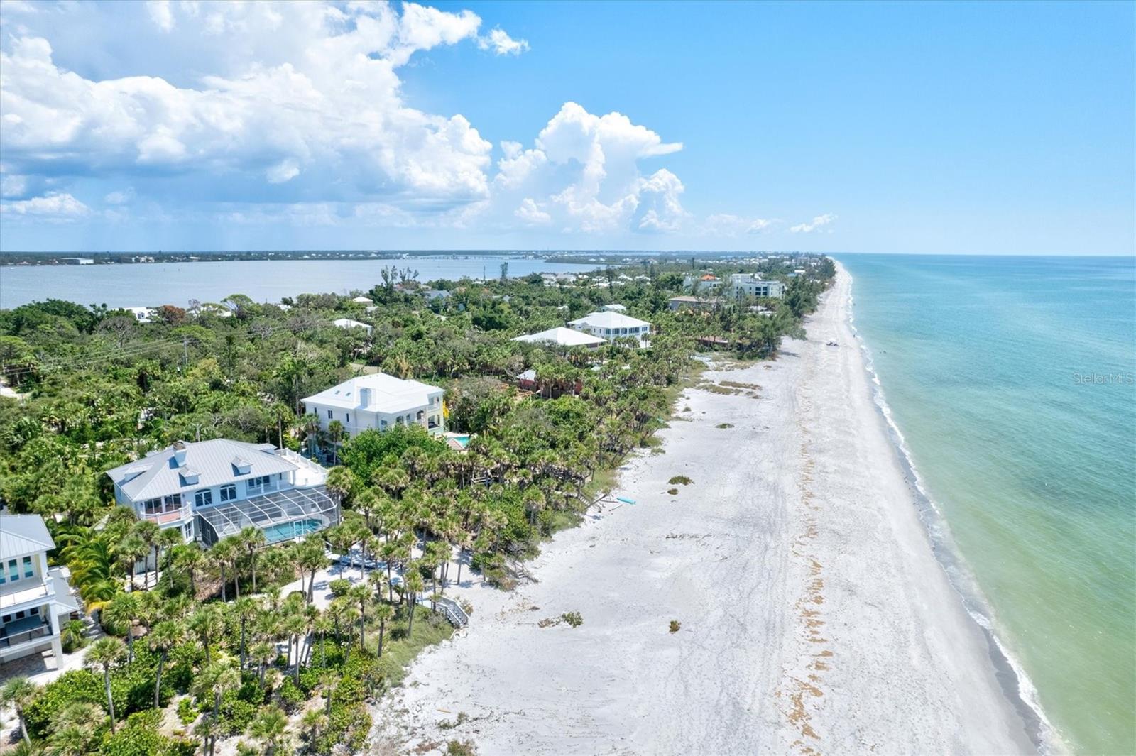 TROPICAL BREEZE ESTATES - Residential