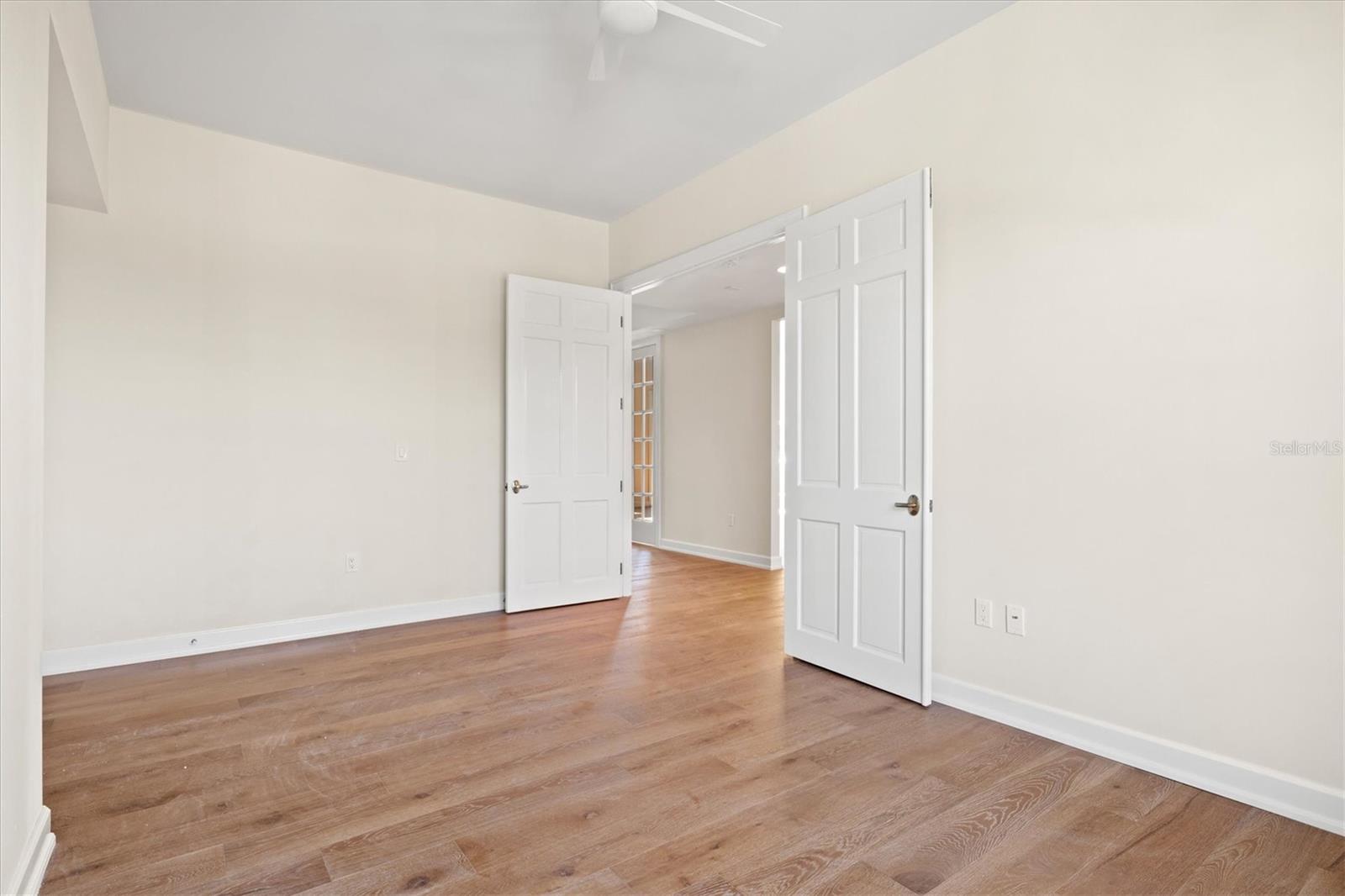 TROPICAL BREEZE ESTATES - Residential