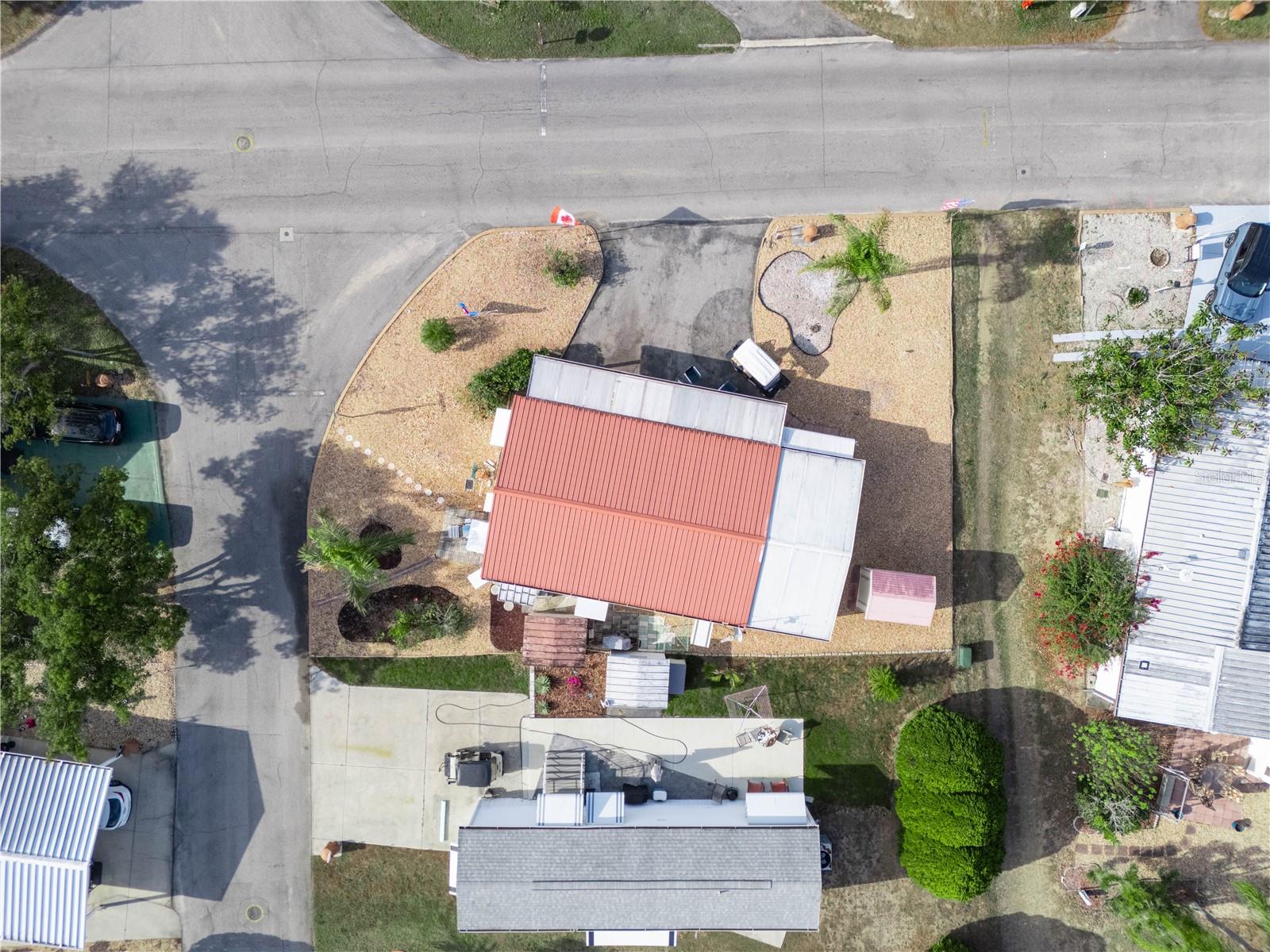 SADDLEBAG LAKE - Residential