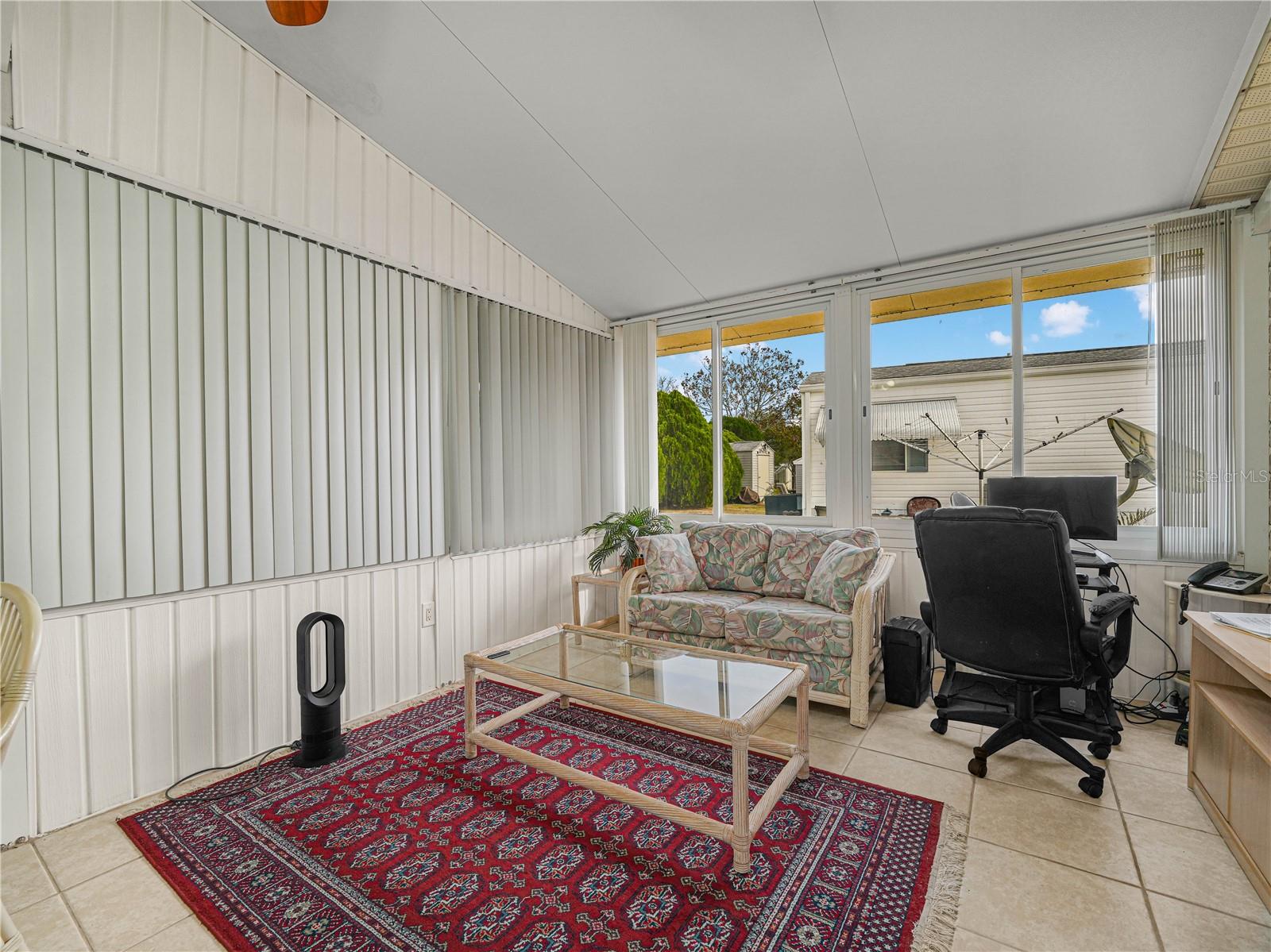 SADDLEBAG LAKE - Residential