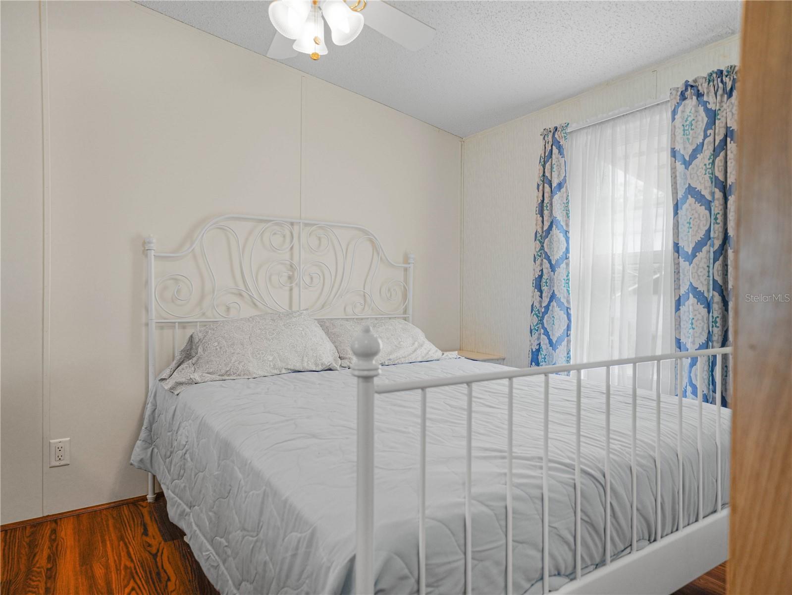 SADDLEBAG LAKE - Residential